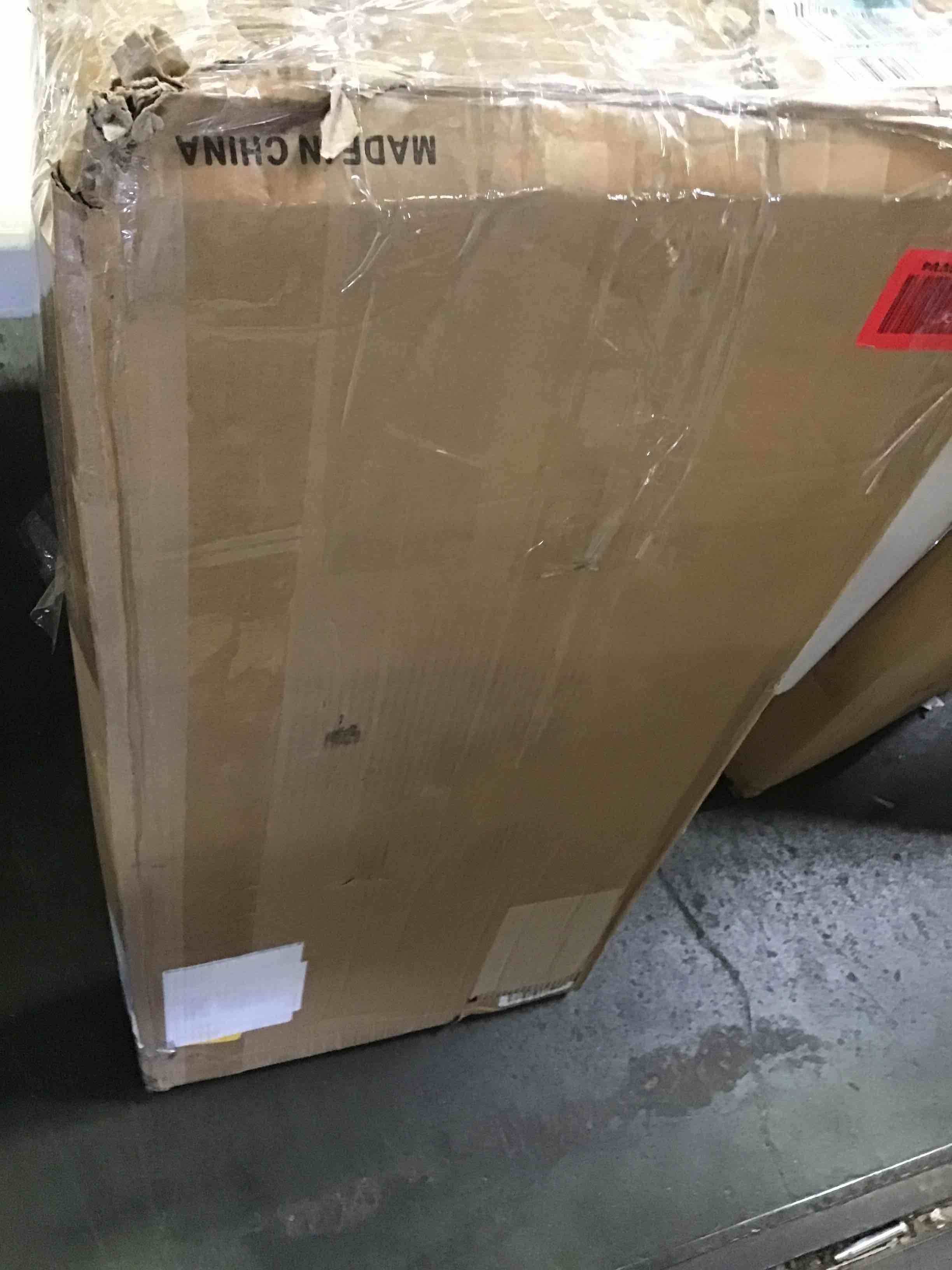 https://s3.amazonaws.com/lotting-images-prod/bidfta/RED5543279_1699290663885.jpeg