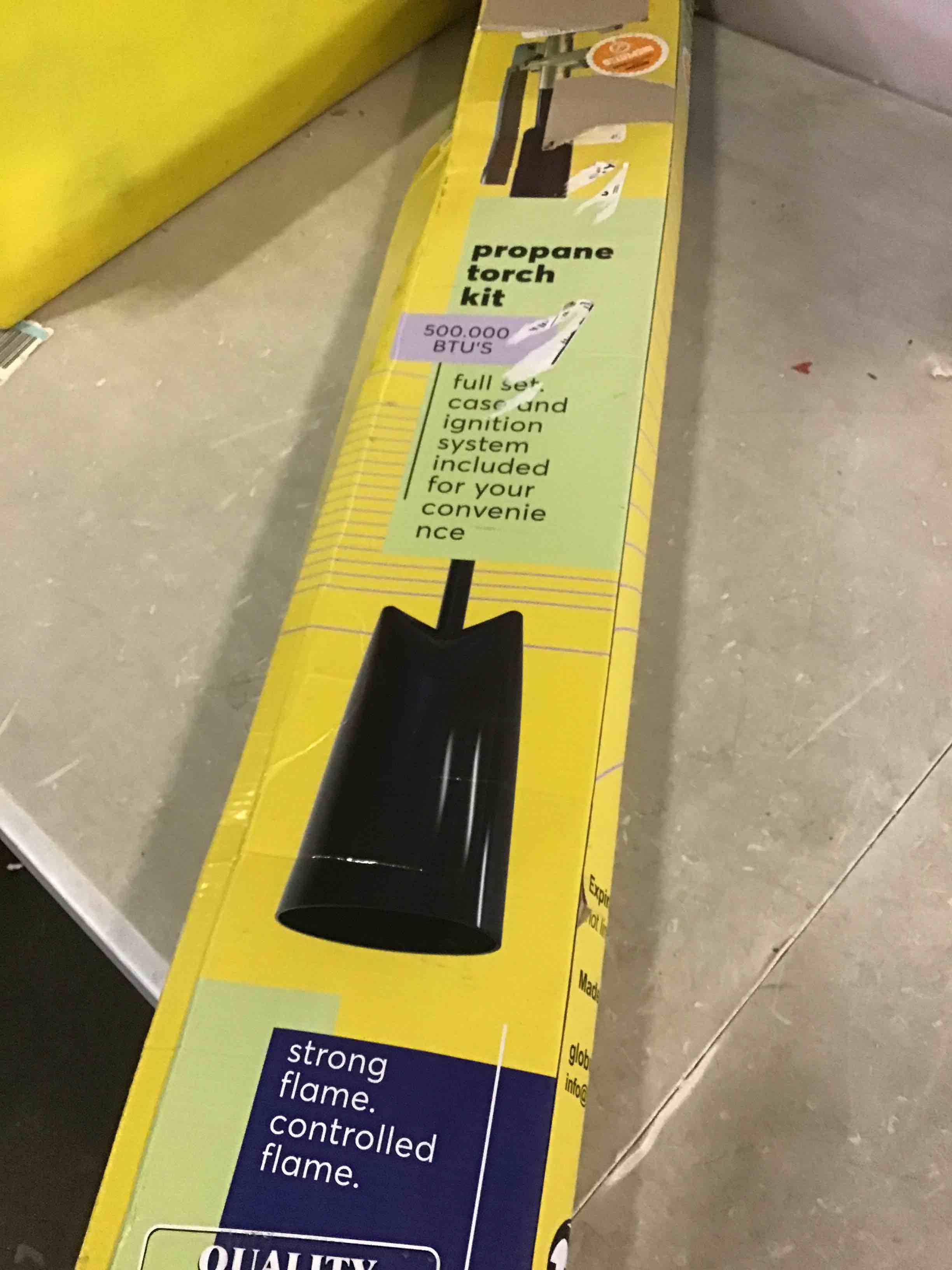 https://s3.amazonaws.com/lotting-images-prod/bidfta/RED5543992_1699645120882.jpeg