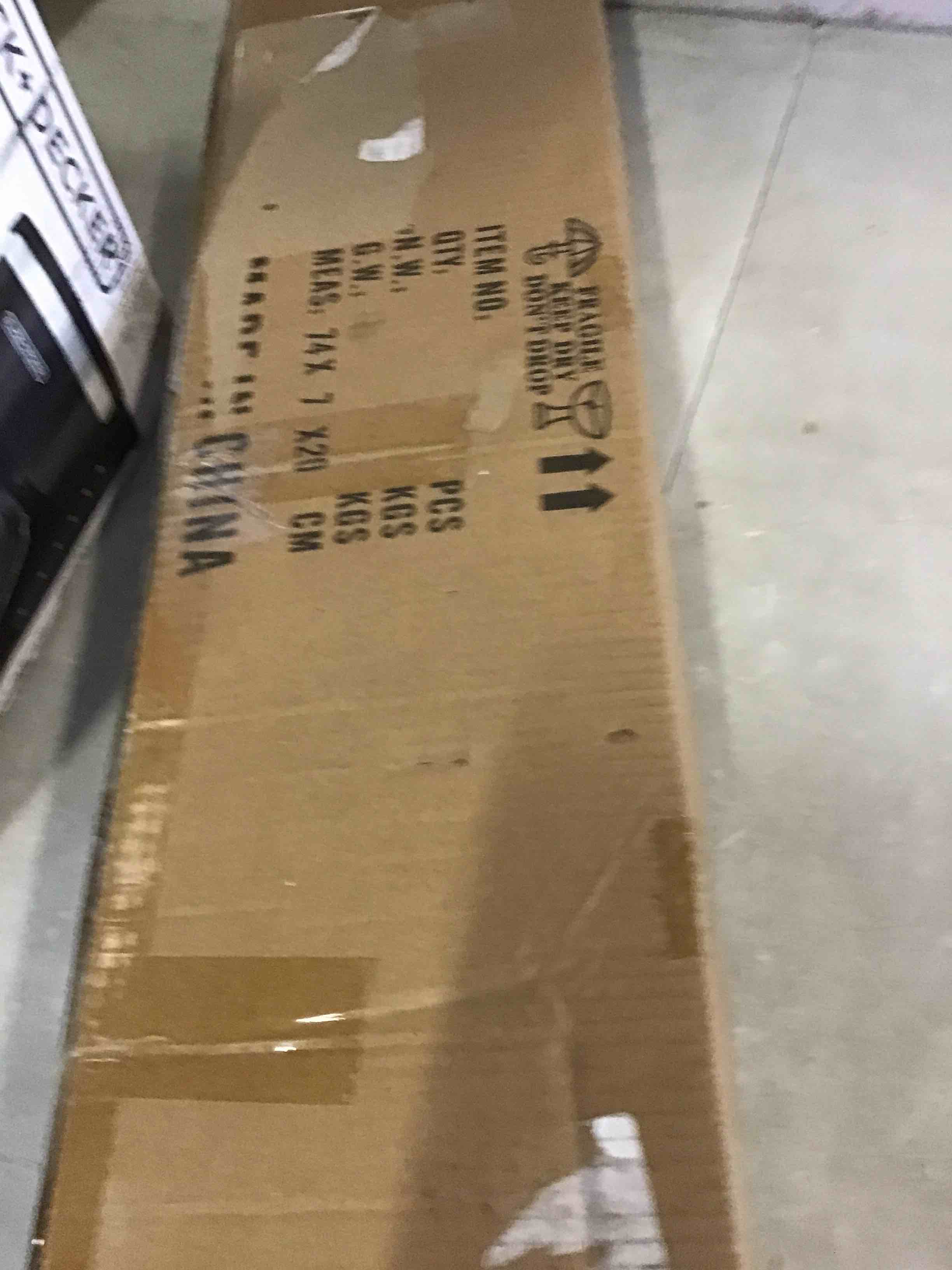 https://s3.amazonaws.com/lotting-images-prod/bidfta/RED5544006_1699648315017.jpeg