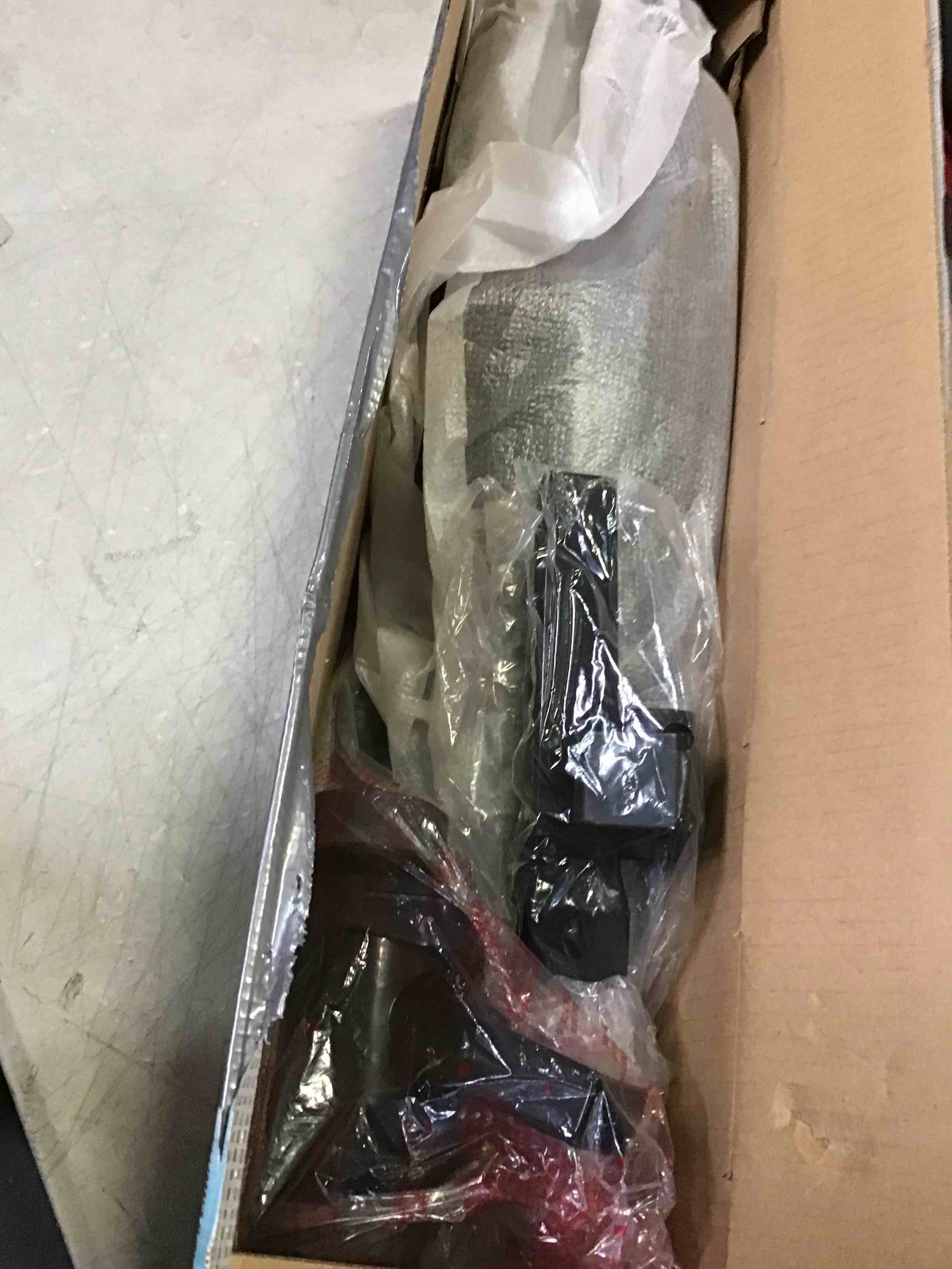 https://s3.amazonaws.com/lotting-images-prod/bidfta/RED5544213_1699900257642.jpeg