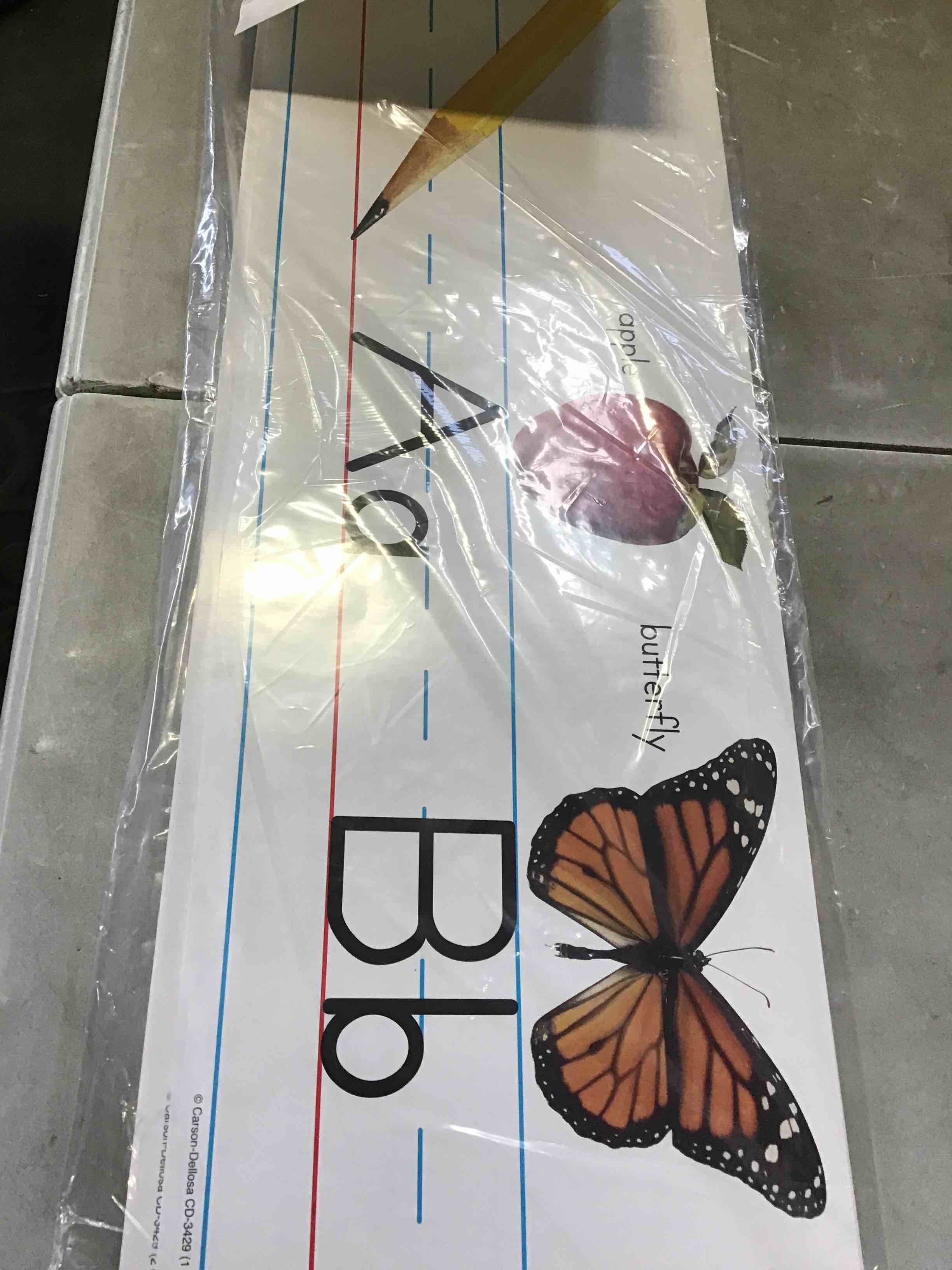 https://s3.amazonaws.com/lotting-images-prod/bidfta/RED5544755_1699041764466.jpeg