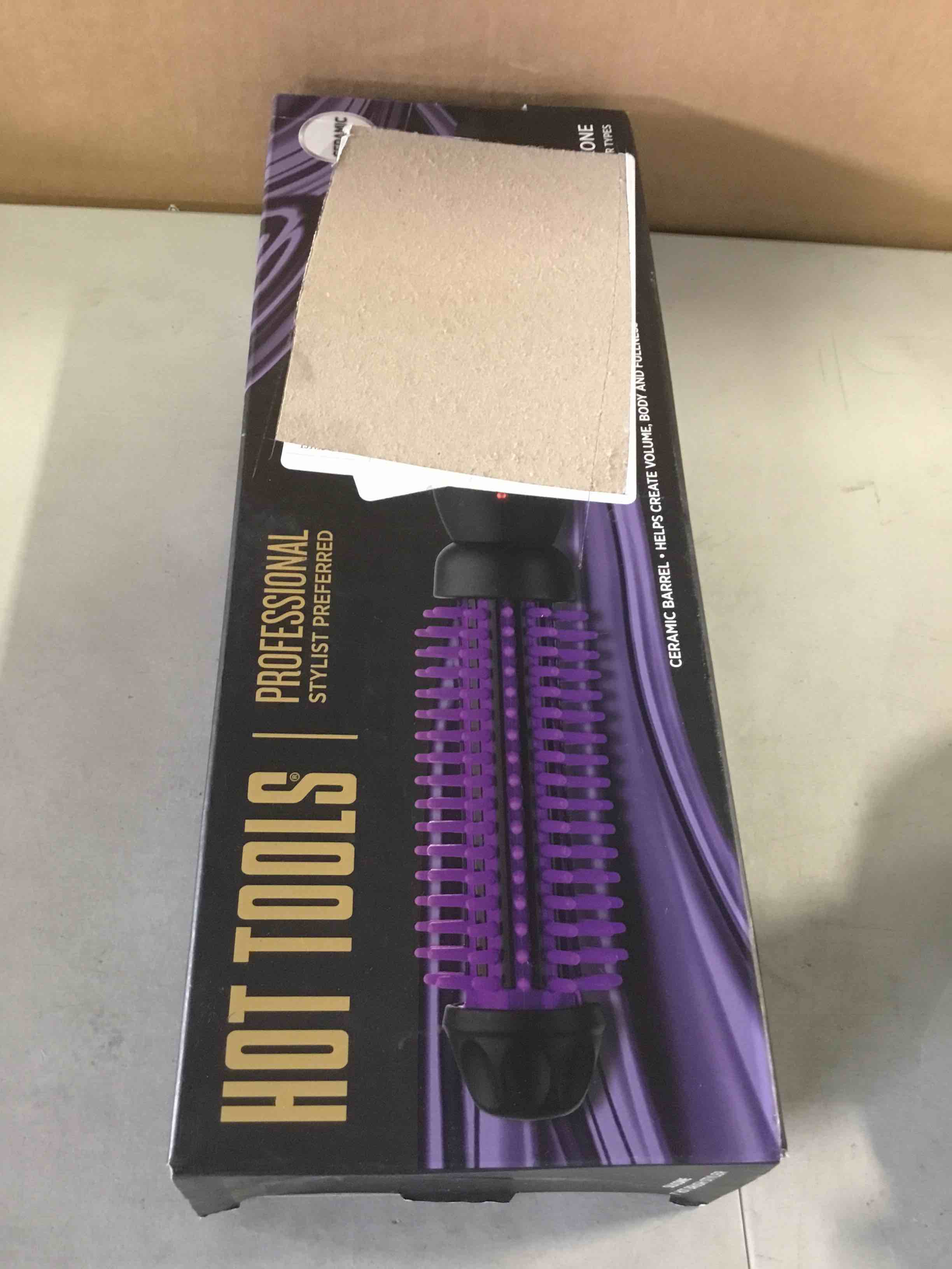 https://s3.amazonaws.com/lotting-images-prod/bidfta/RED5546258_1698686893285.jpeg