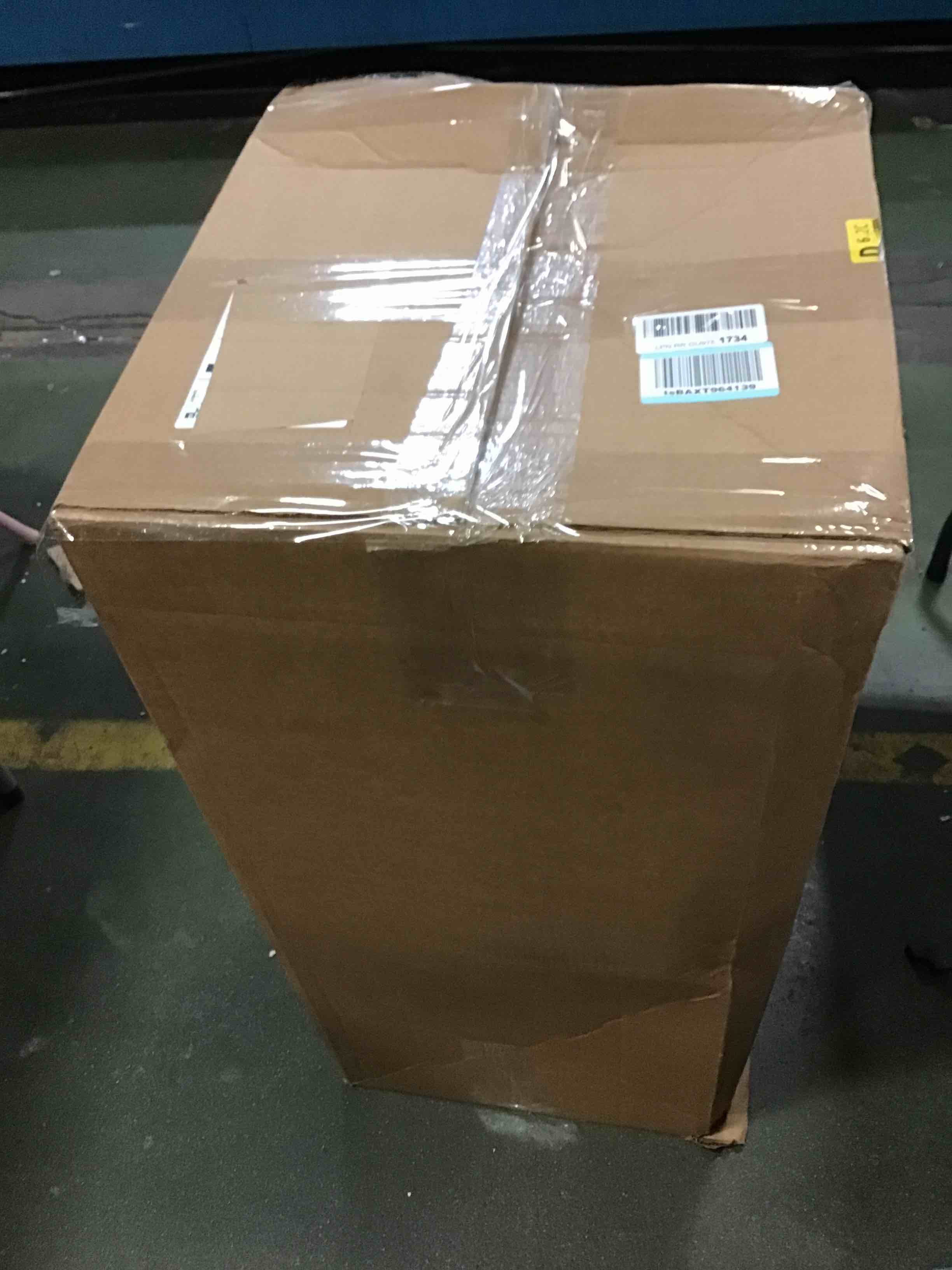 https://s3.amazonaws.com/lotting-images-prod/bidfta/RED5547466_1698673140330.jpeg