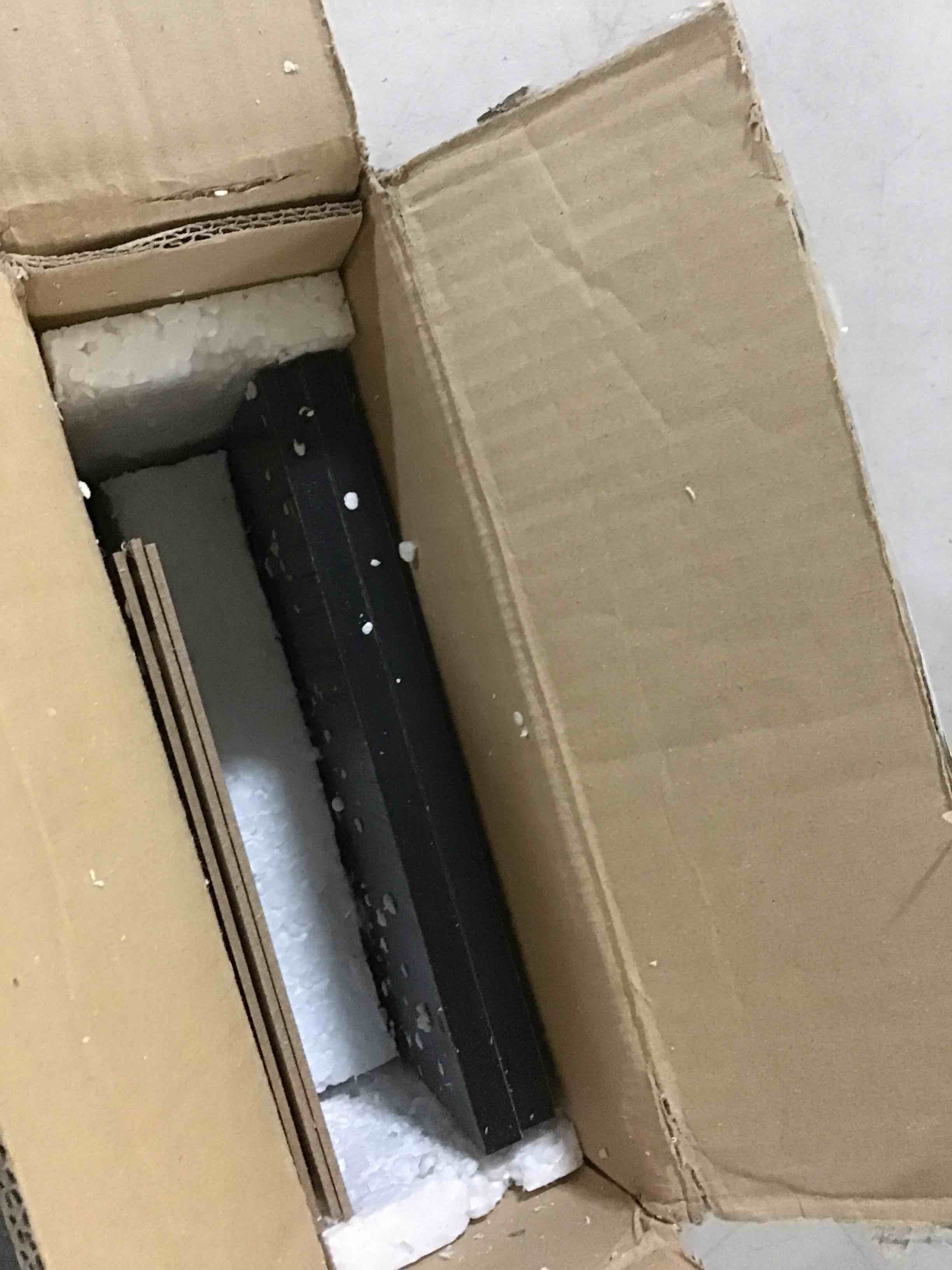 https://s3.amazonaws.com/lotting-images-prod/bidfta/RED5548972_1698758105644.jpeg