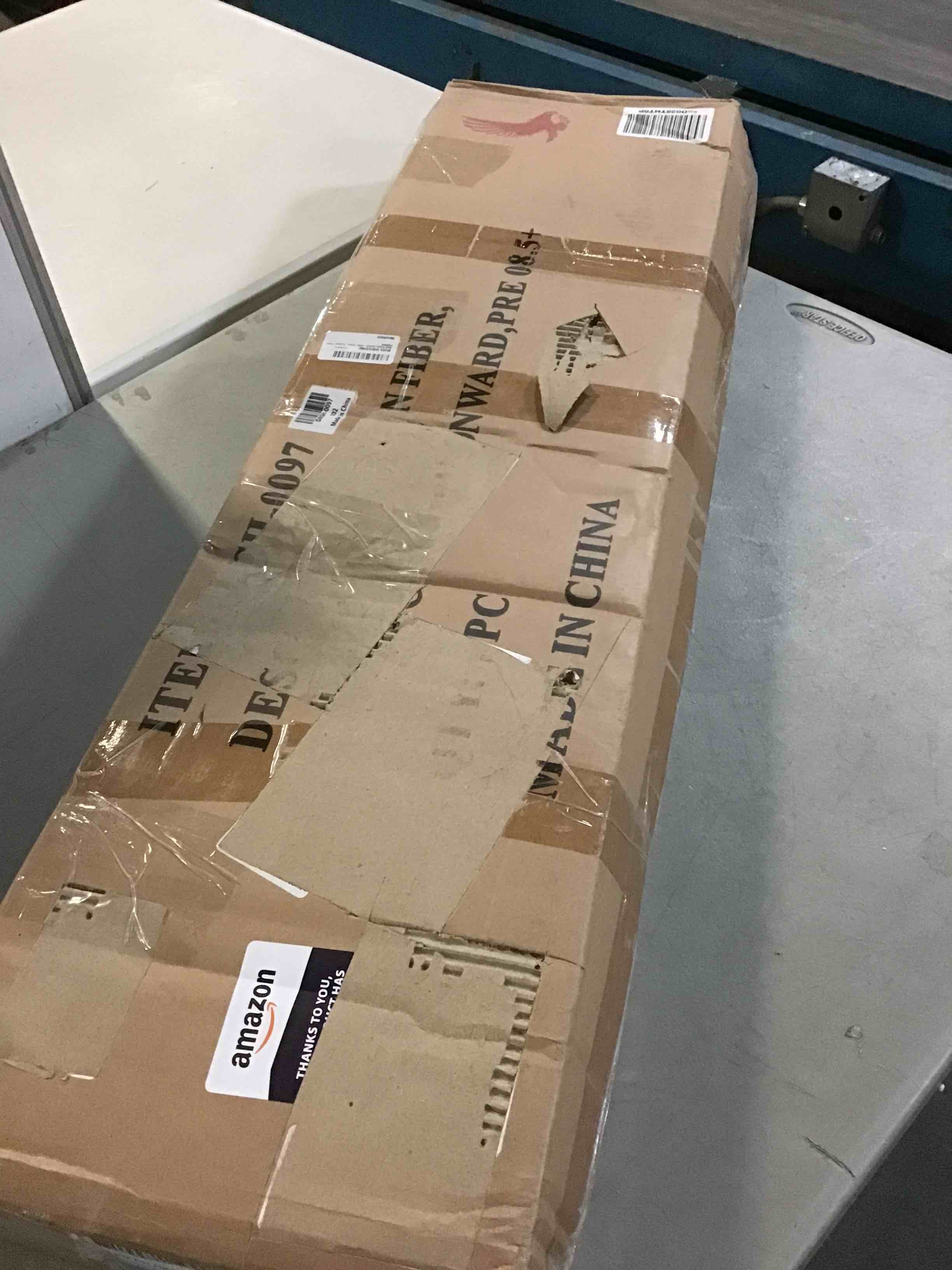 https://s3.amazonaws.com/lotting-images-prod/bidfta/RED5549148_1698841241387.jpeg