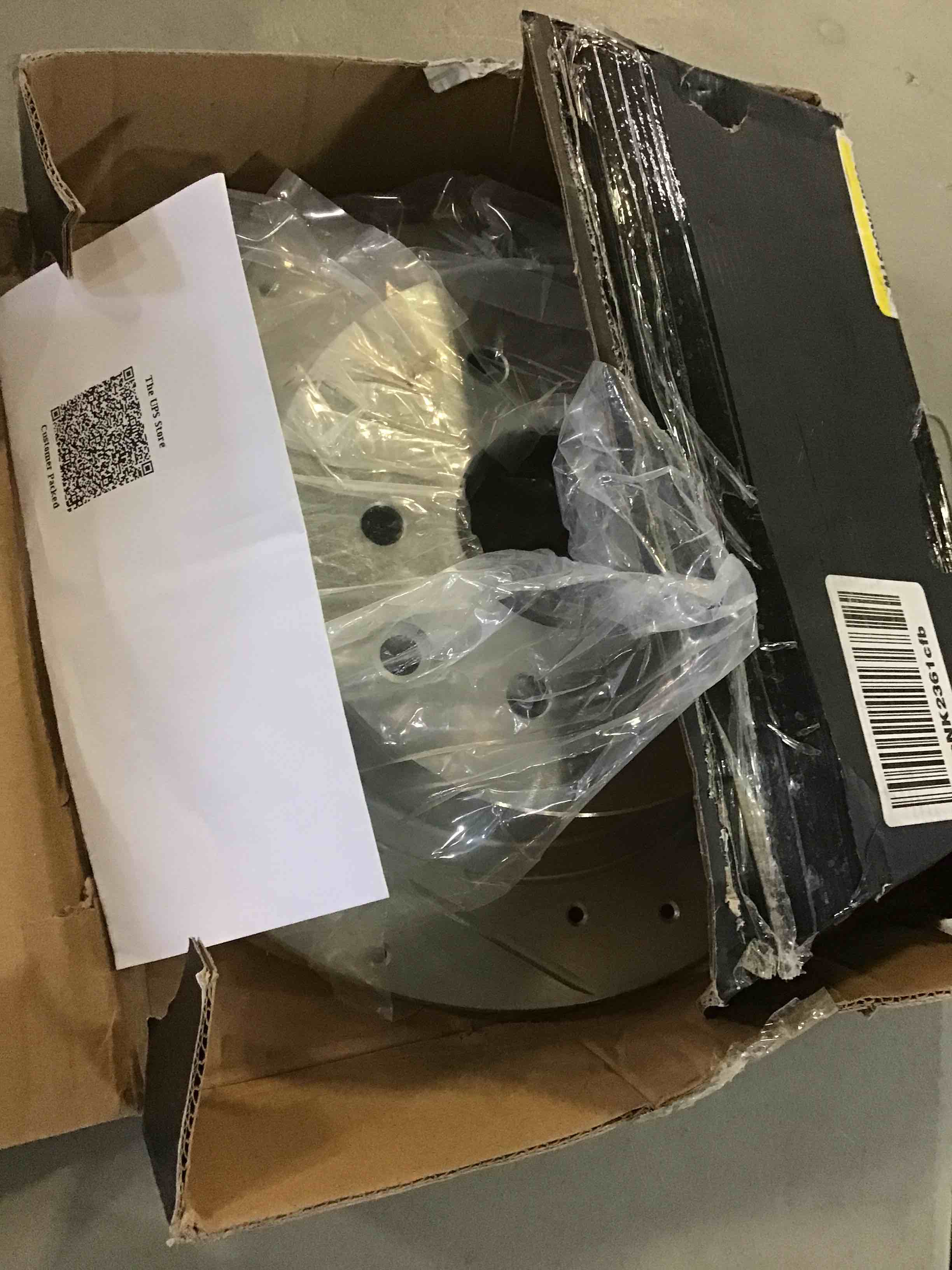 https://s3.amazonaws.com/lotting-images-prod/bidfta/RED5549255_1698859318991.jpeg