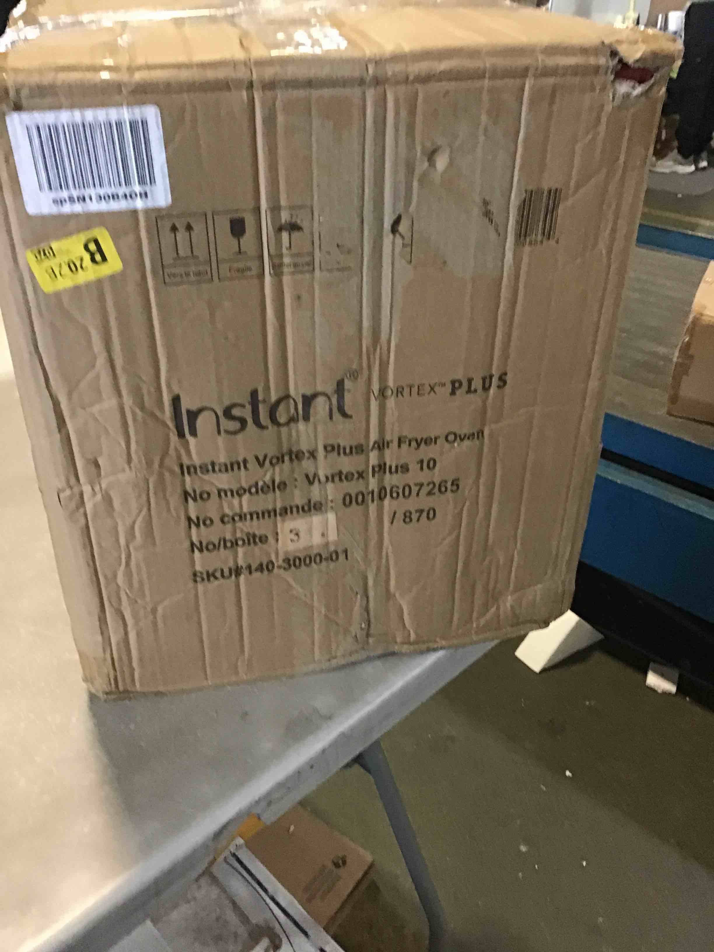 https://s3.amazonaws.com/lotting-images-prod/bidfta/RED5549572_1699021270880.jpeg
