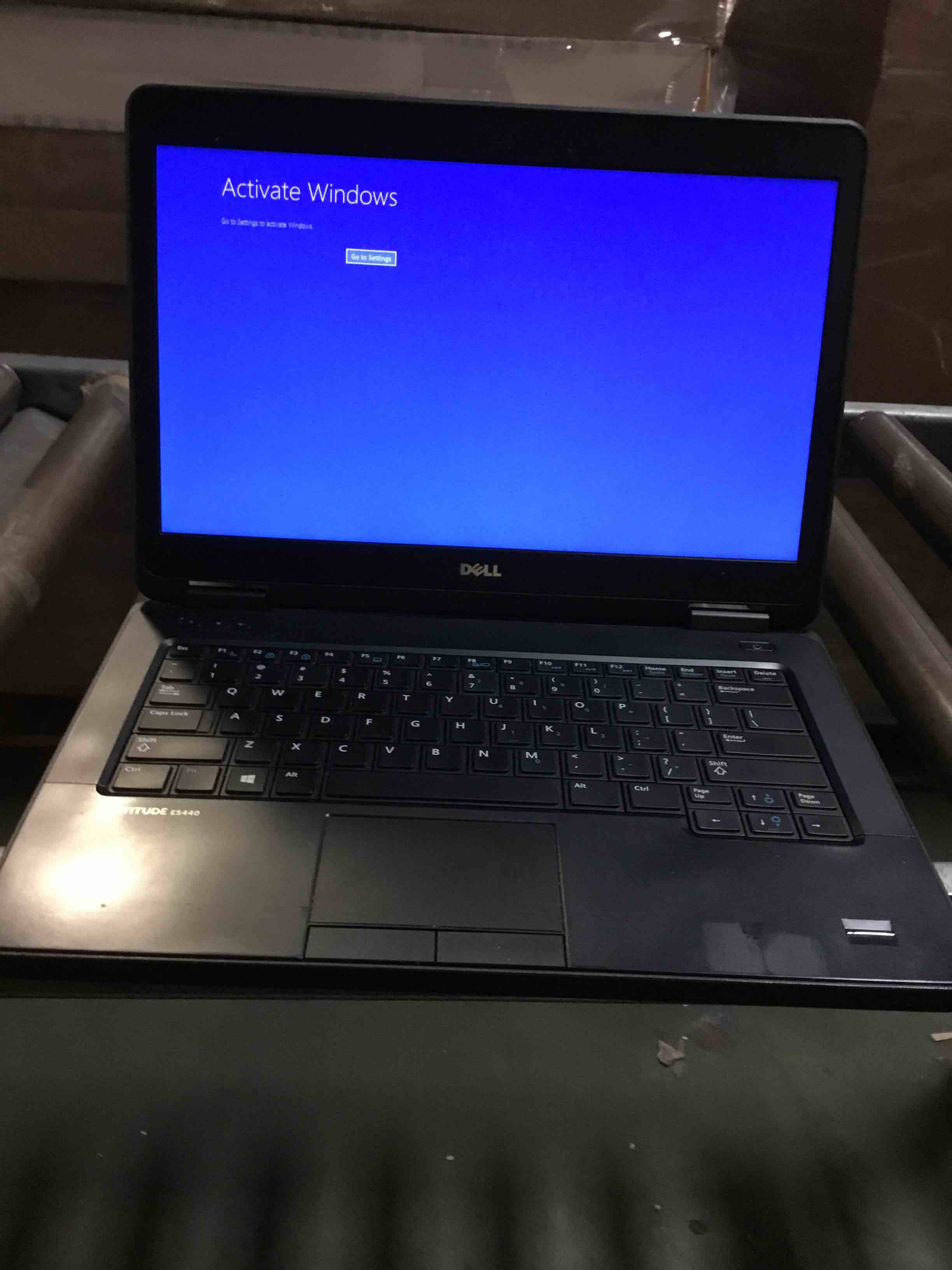 https://s3.amazonaws.com/lotting-images-prod/bidfta/RED5550071_1699892778763.jpeg