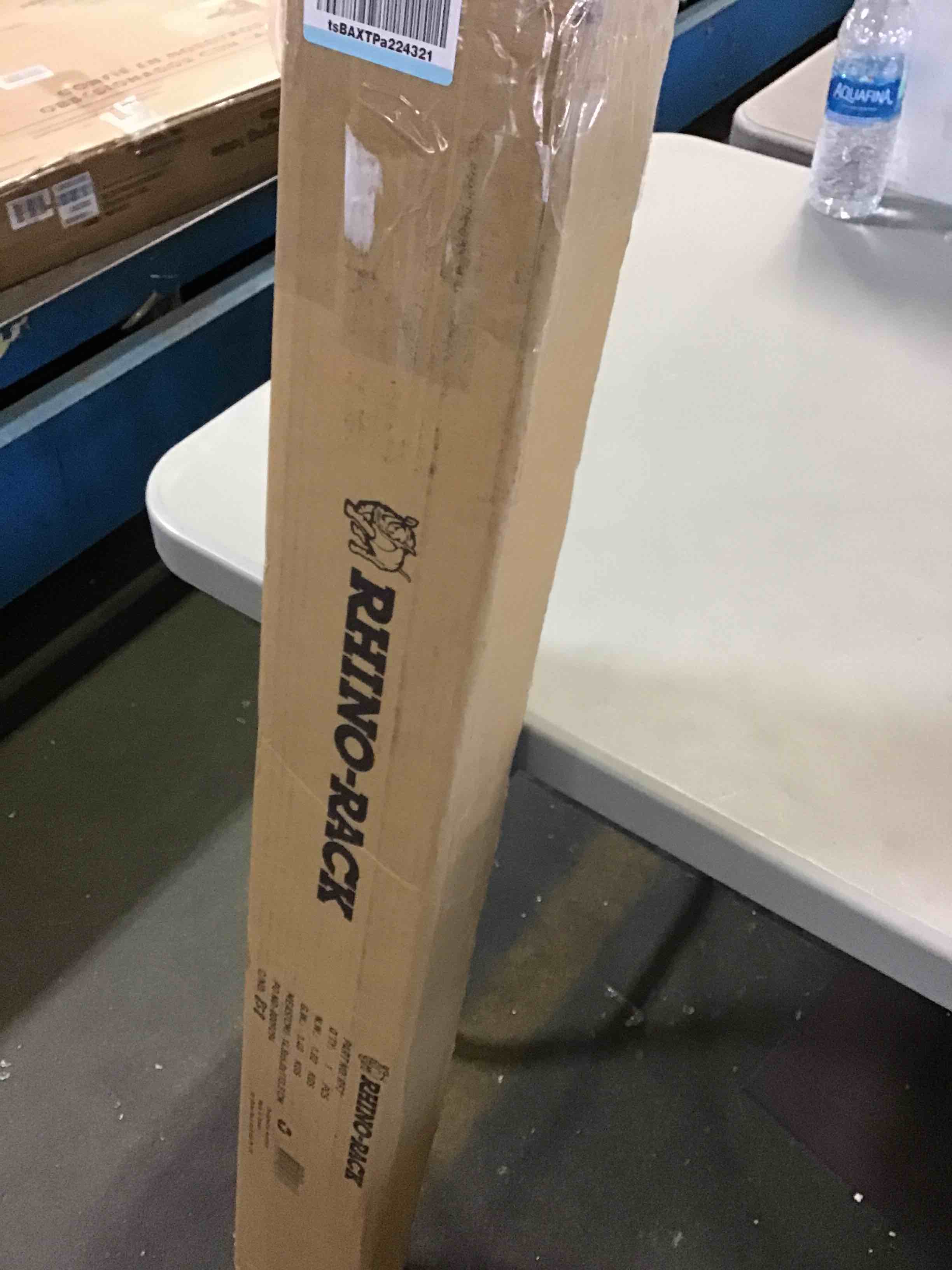 https://s3.amazonaws.com/lotting-images-prod/bidfta/RED5550259_1699970923741.jpeg