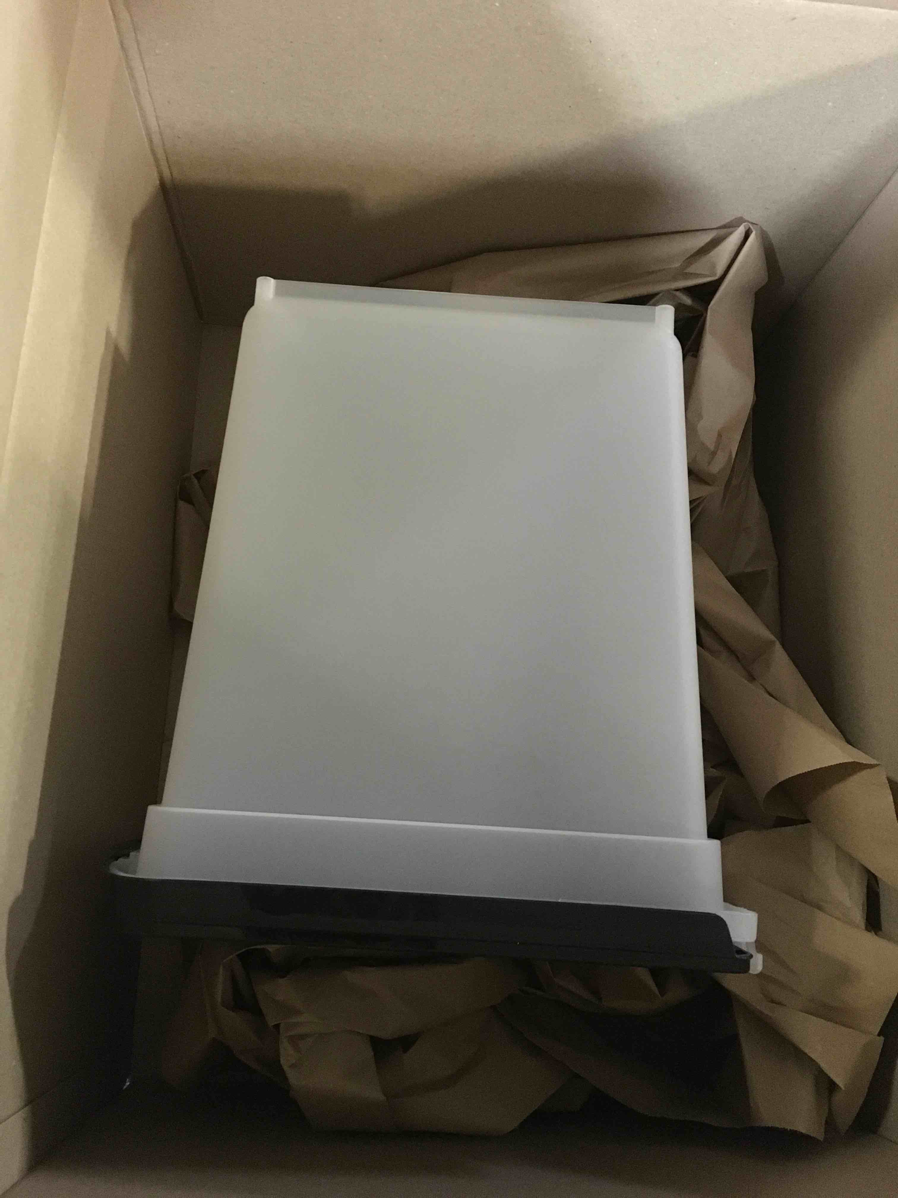 https://s3.amazonaws.com/lotting-images-prod/bidfta/RED5550432_1700140946053.jpeg