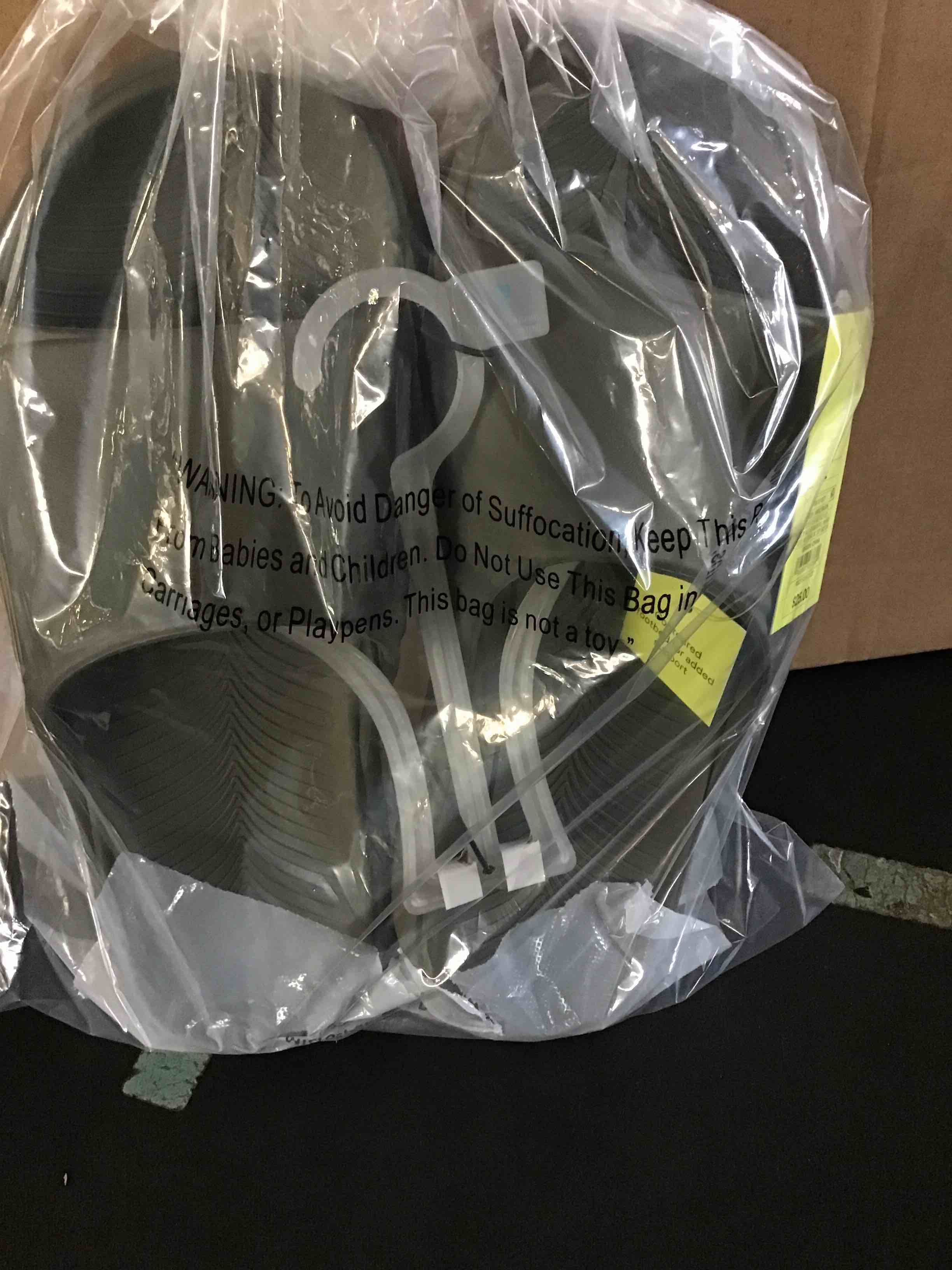 https://s3.amazonaws.com/lotting-images-prod/bidfta/RED5551137_1699448927262.jpeg