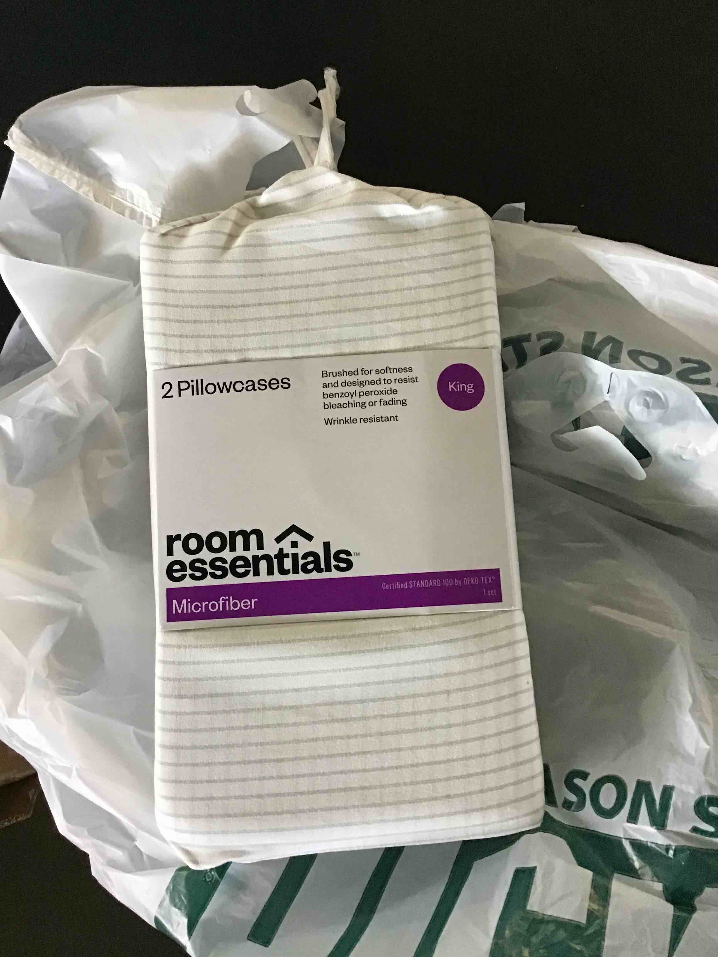 https://s3.amazonaws.com/lotting-images-prod/bidfta/RED5551256_1699459307806.jpeg