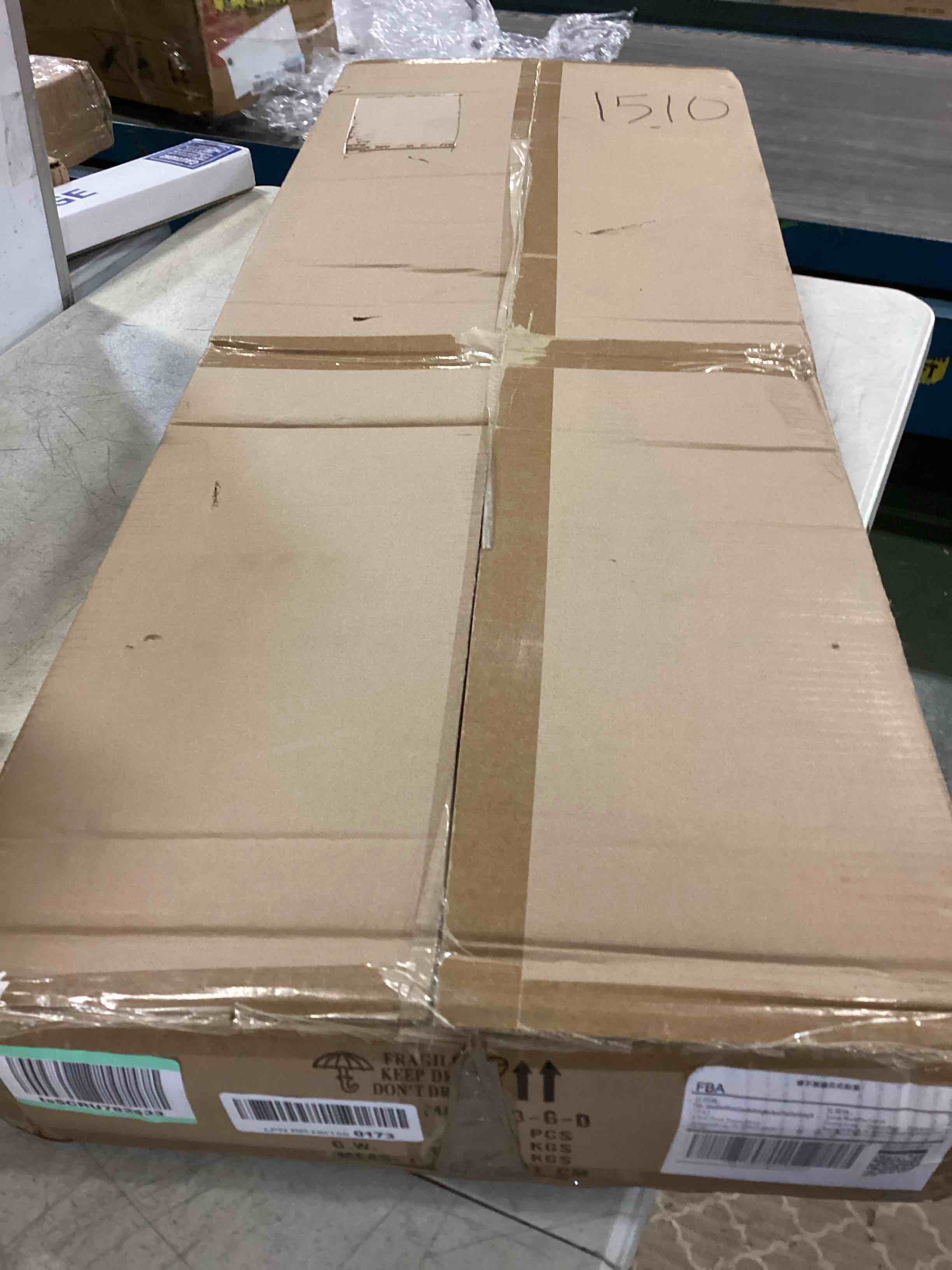 https://s3.amazonaws.com/lotting-images-prod/bidfta/RED5552909_1701098879471.jpeg
