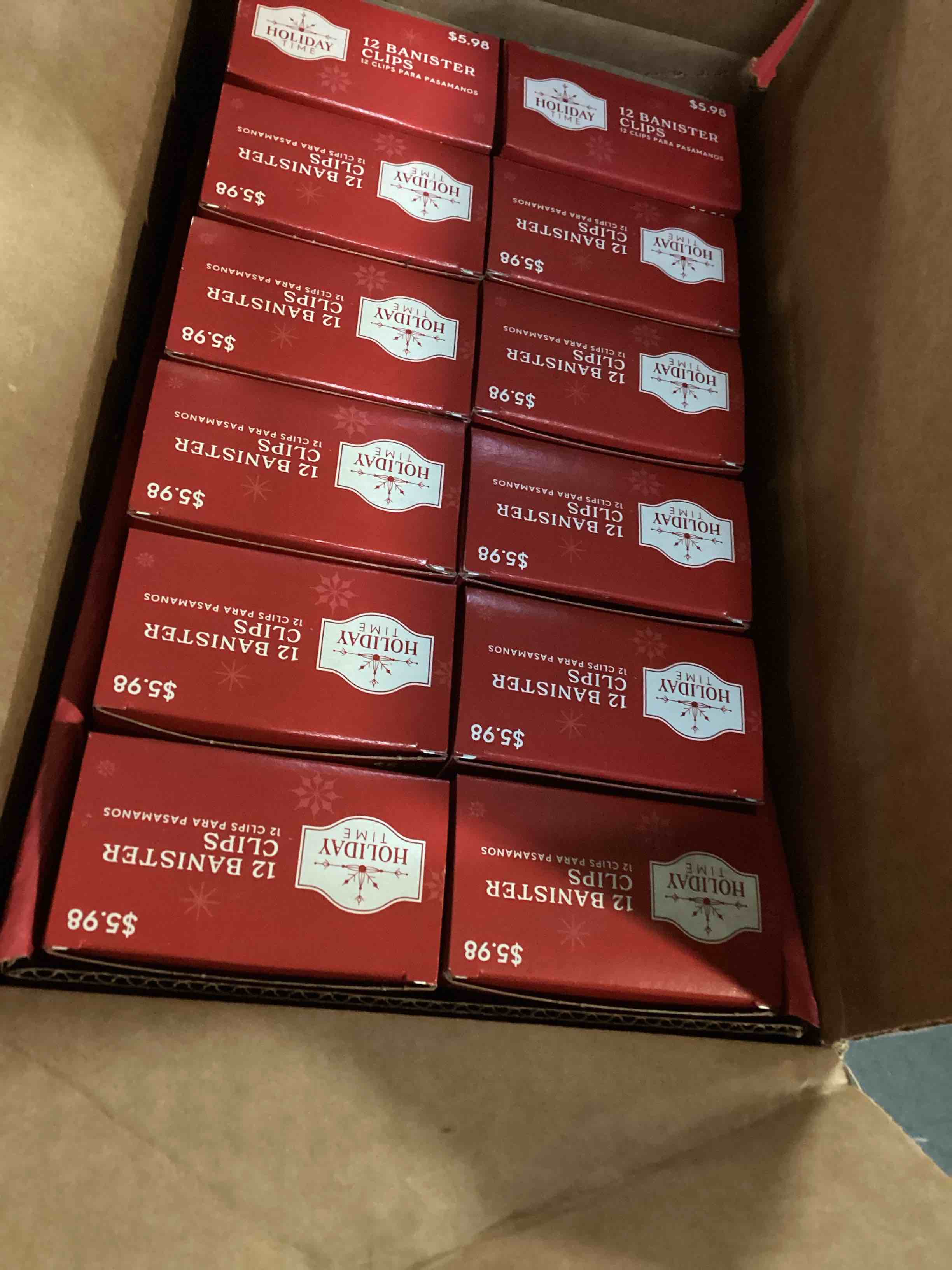https://s3.amazonaws.com/lotting-images-prod/bidfta/RED5553196_1701695696175.jpeg