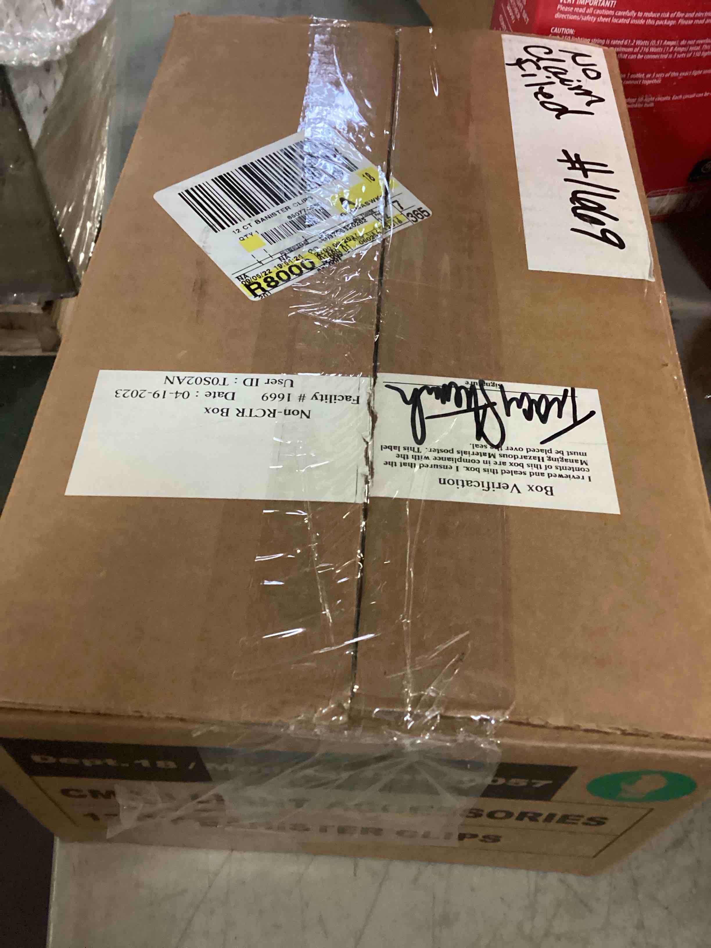 https://s3.amazonaws.com/lotting-images-prod/bidfta/RED5553196_1701695707185.jpeg