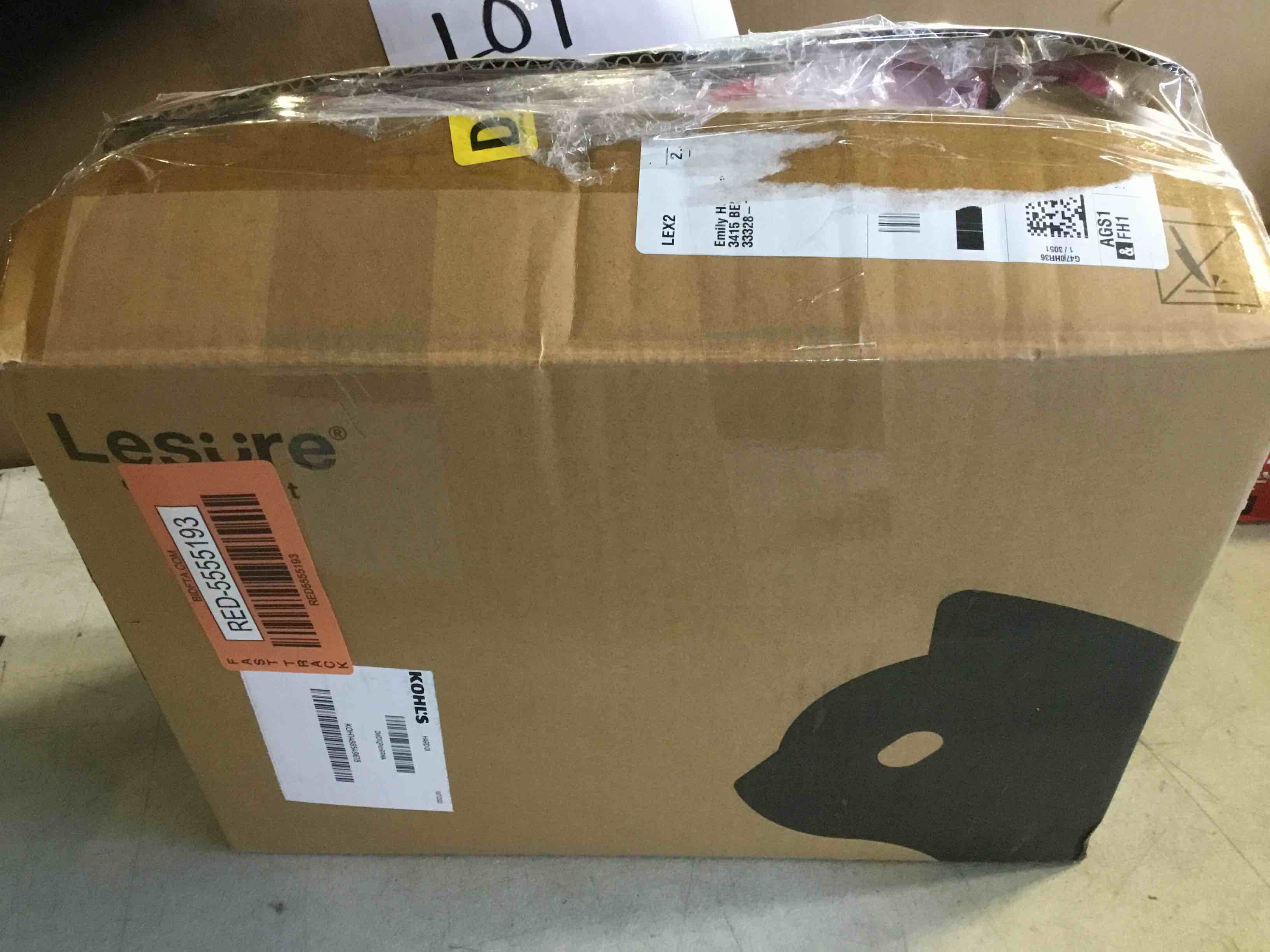 https://s3.amazonaws.com/lotting-images-prod/bidfta/RED5555193_1701287070489.jpeg