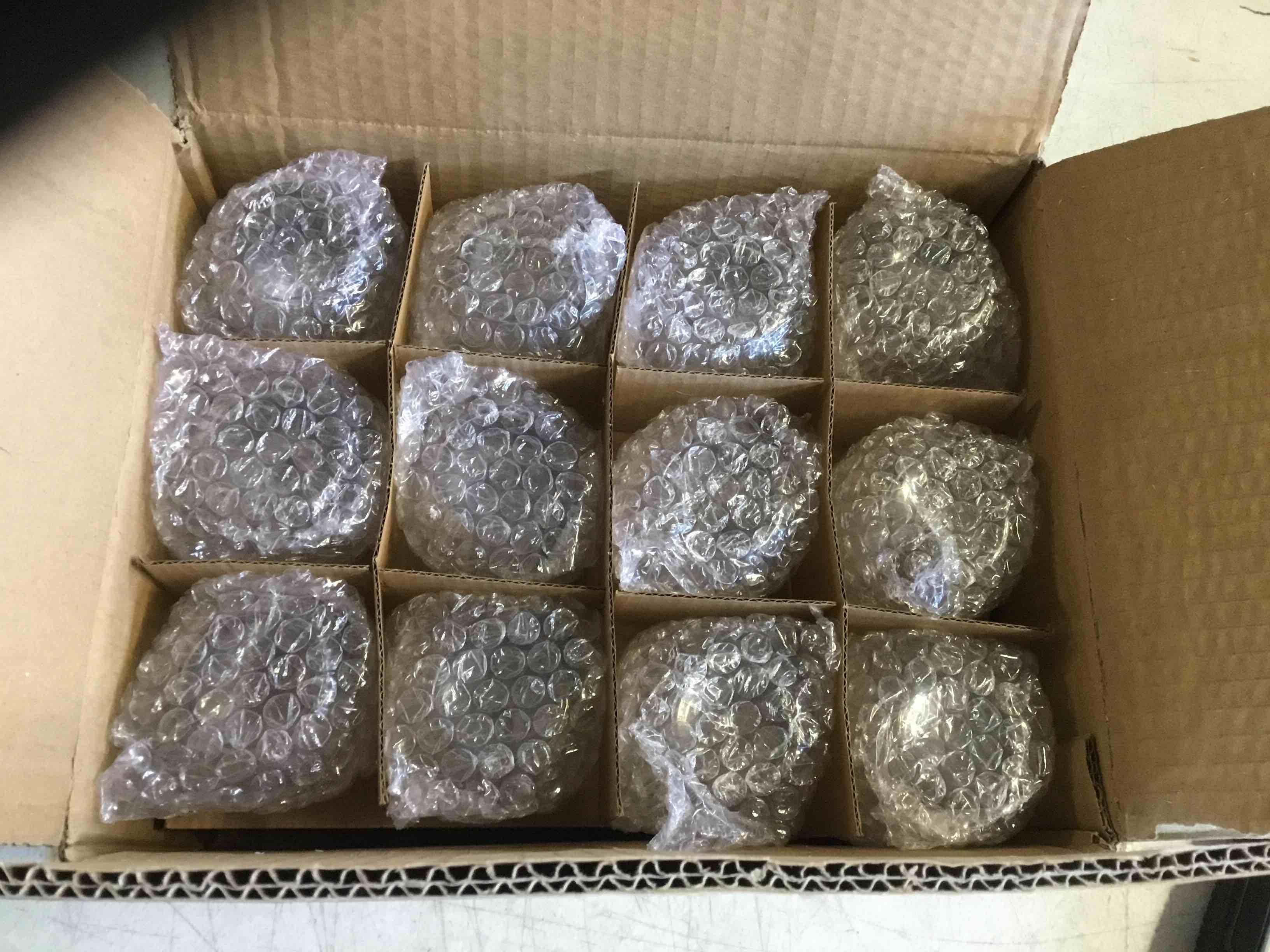 https://s3.amazonaws.com/lotting-images-prod/bidfta/RED5555197_1701287625810.jpeg