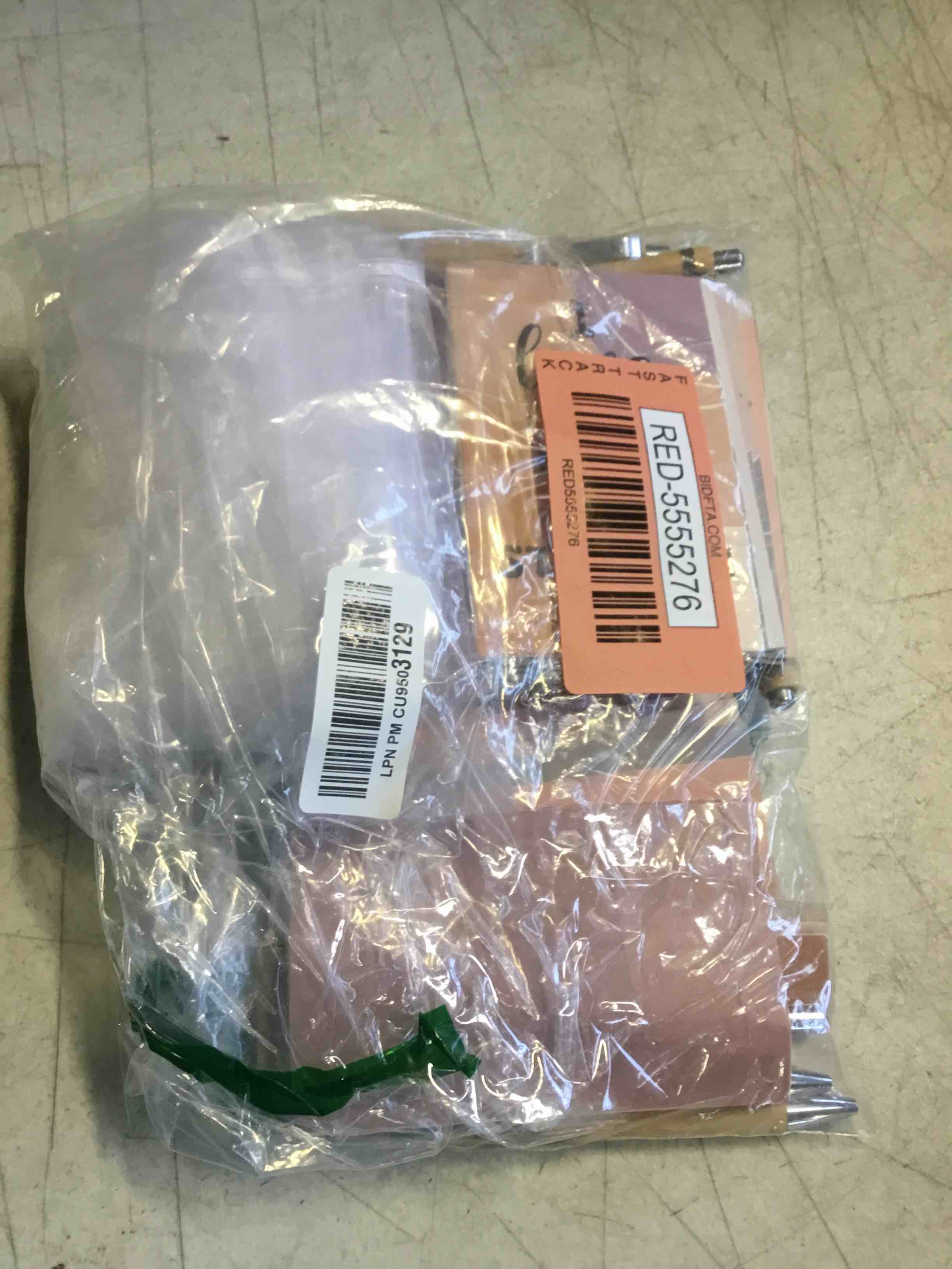 https://s3.amazonaws.com/lotting-images-prod/bidfta/RED5555276_1701354940574.jpeg