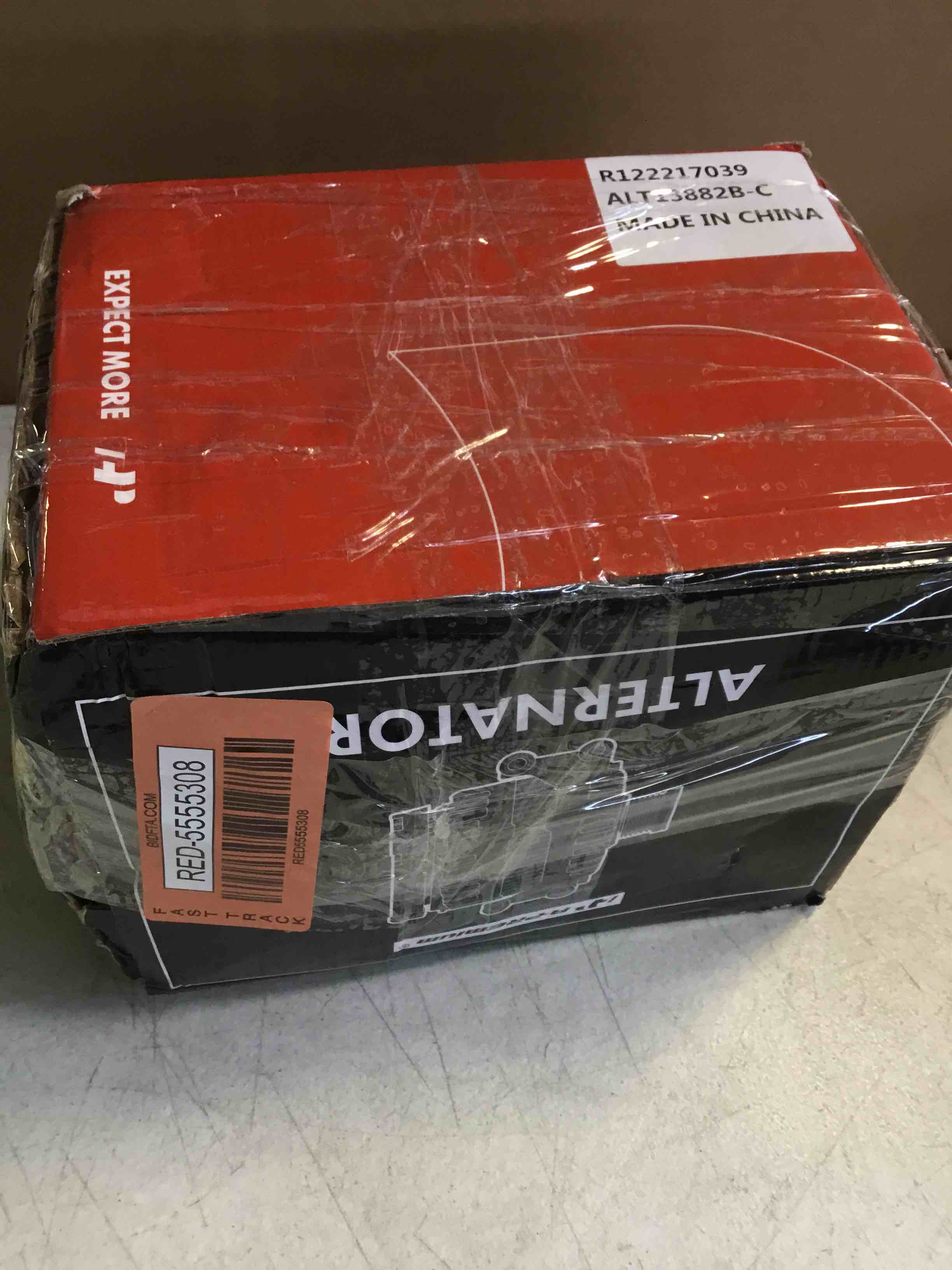 https://s3.amazonaws.com/lotting-images-prod/bidfta/RED5555308_1701360339766.jpeg