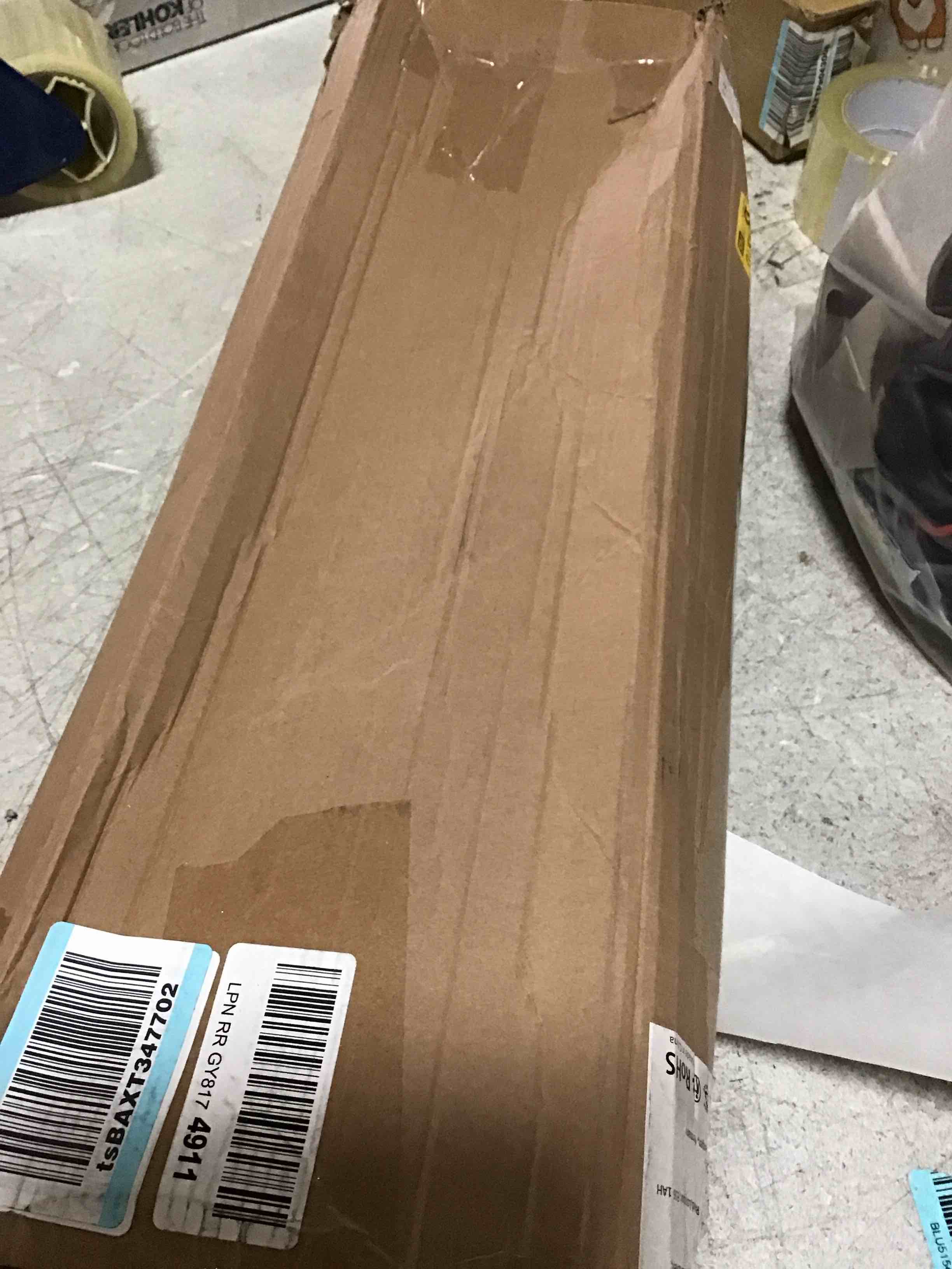 https://s3.amazonaws.com/lotting-images-prod/bidfta/RED5556813_1701190584528.jpeg