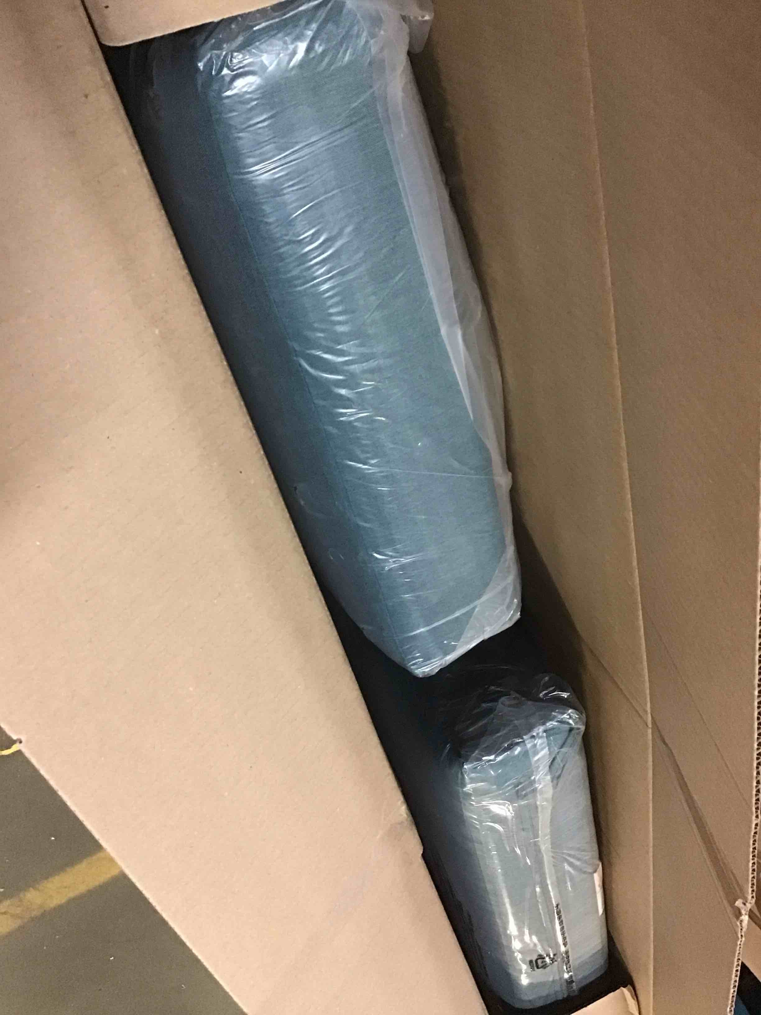 https://s3.amazonaws.com/lotting-images-prod/bidfta/RED5557395_1701447744044.jpeg