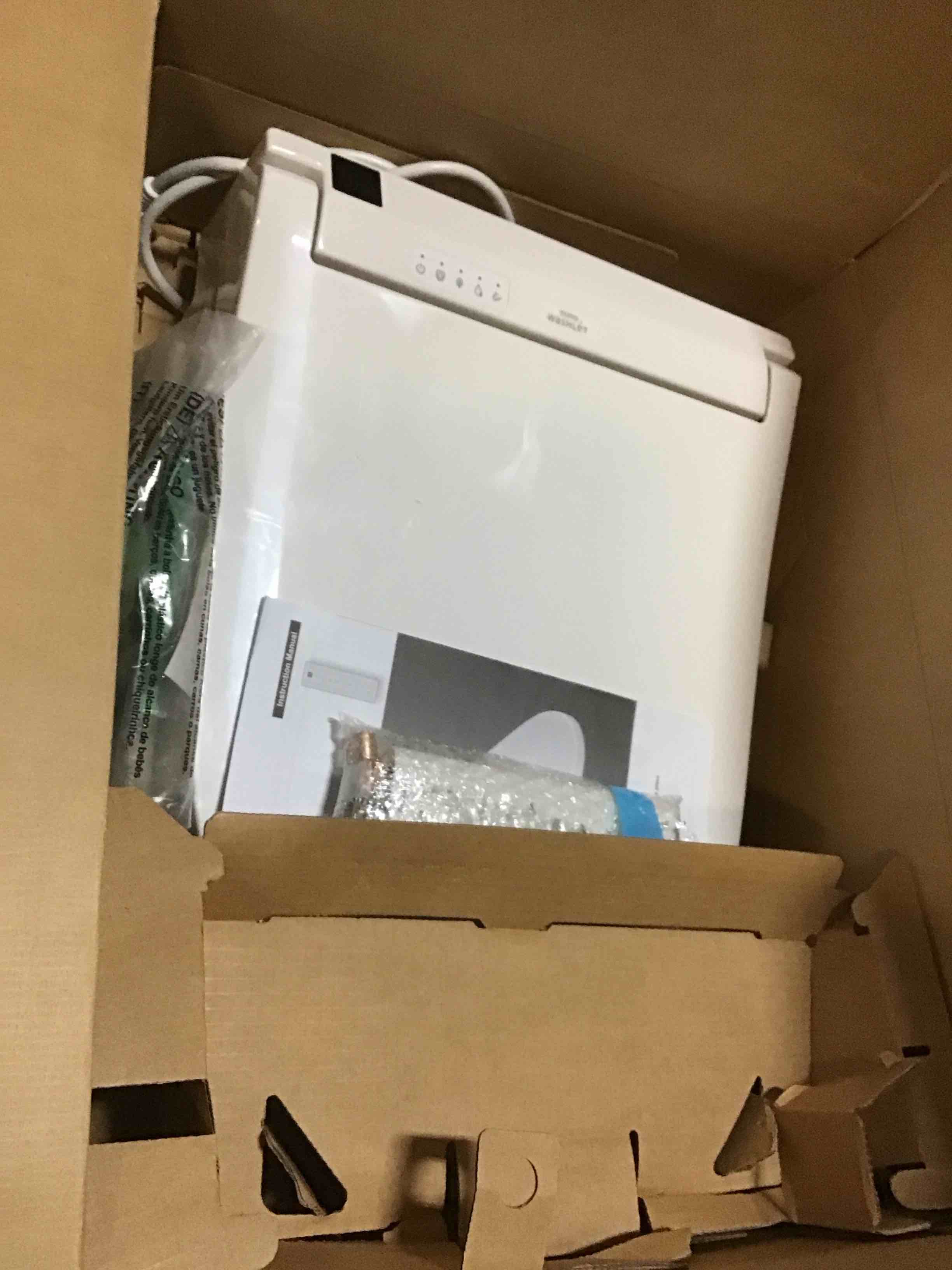 https://s3.amazonaws.com/lotting-images-prod/bidfta/RED5557426_1701451253287.jpeg