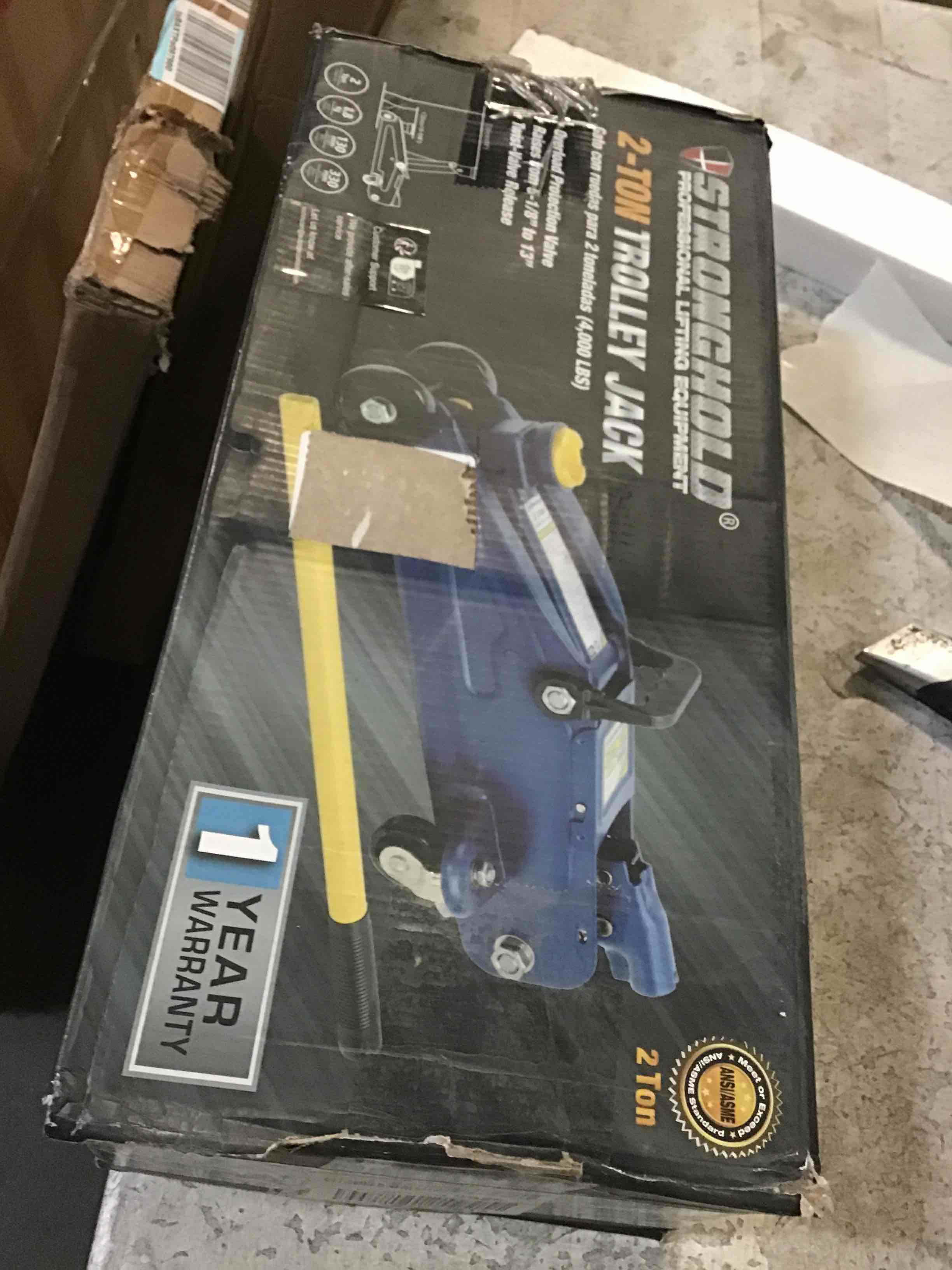 https://s3.amazonaws.com/lotting-images-prod/bidfta/RED5557561_1701701545106.jpeg