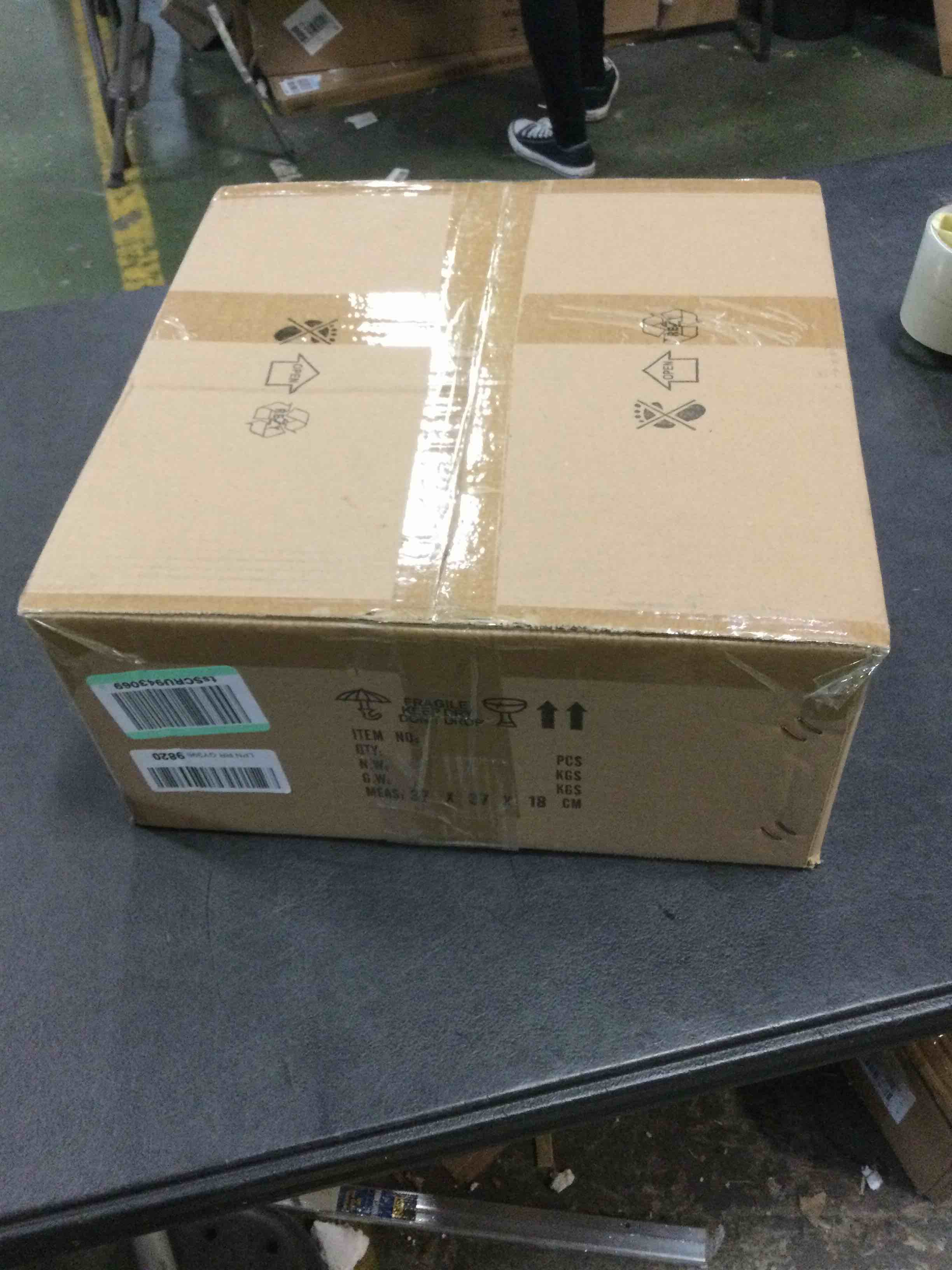 https://s3.amazonaws.com/lotting-images-prod/bidfta/RED5558449_1701449056036.jpeg