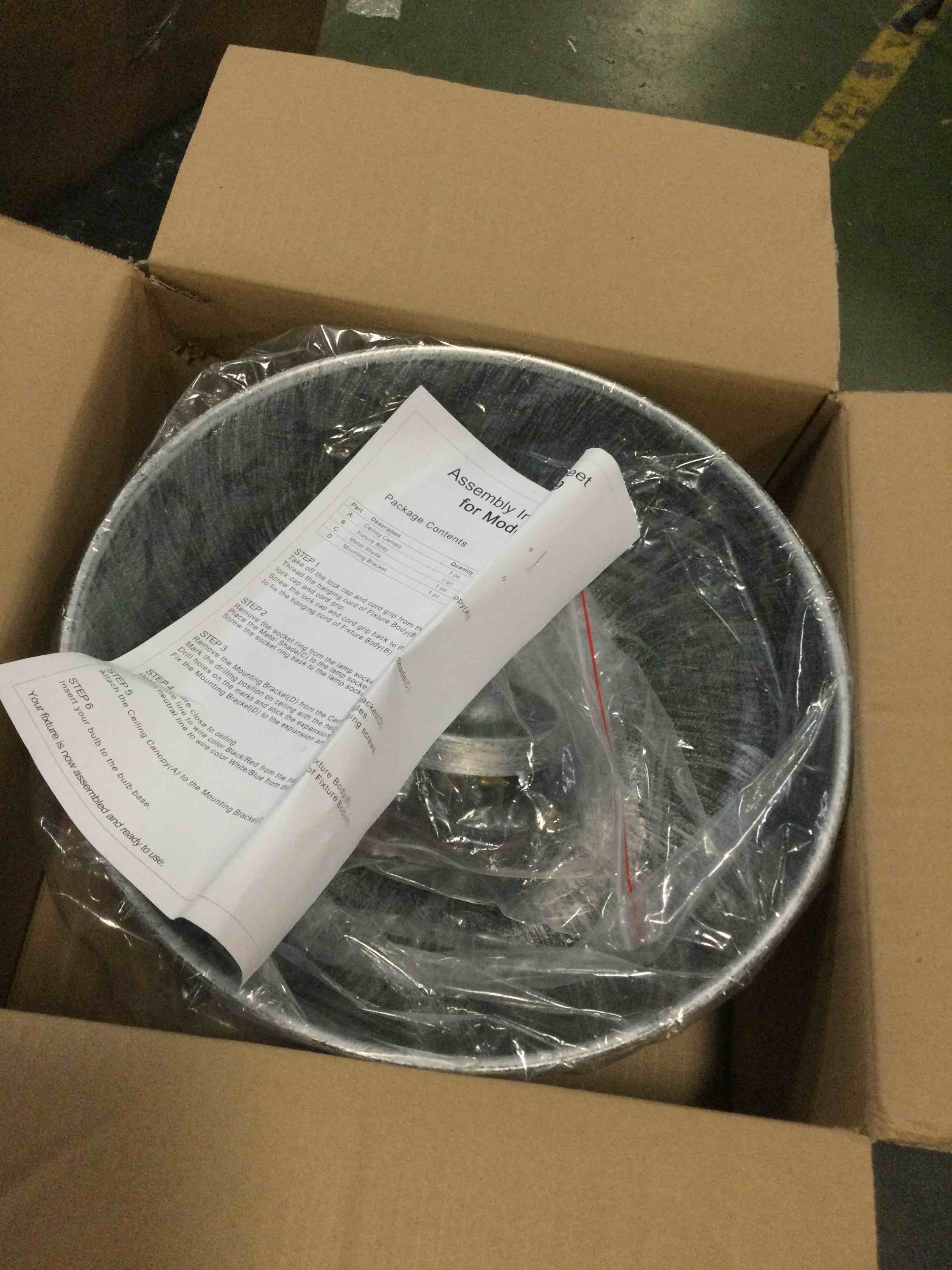 https://s3.amazonaws.com/lotting-images-prod/bidfta/RED5558449_1701449089774.jpeg