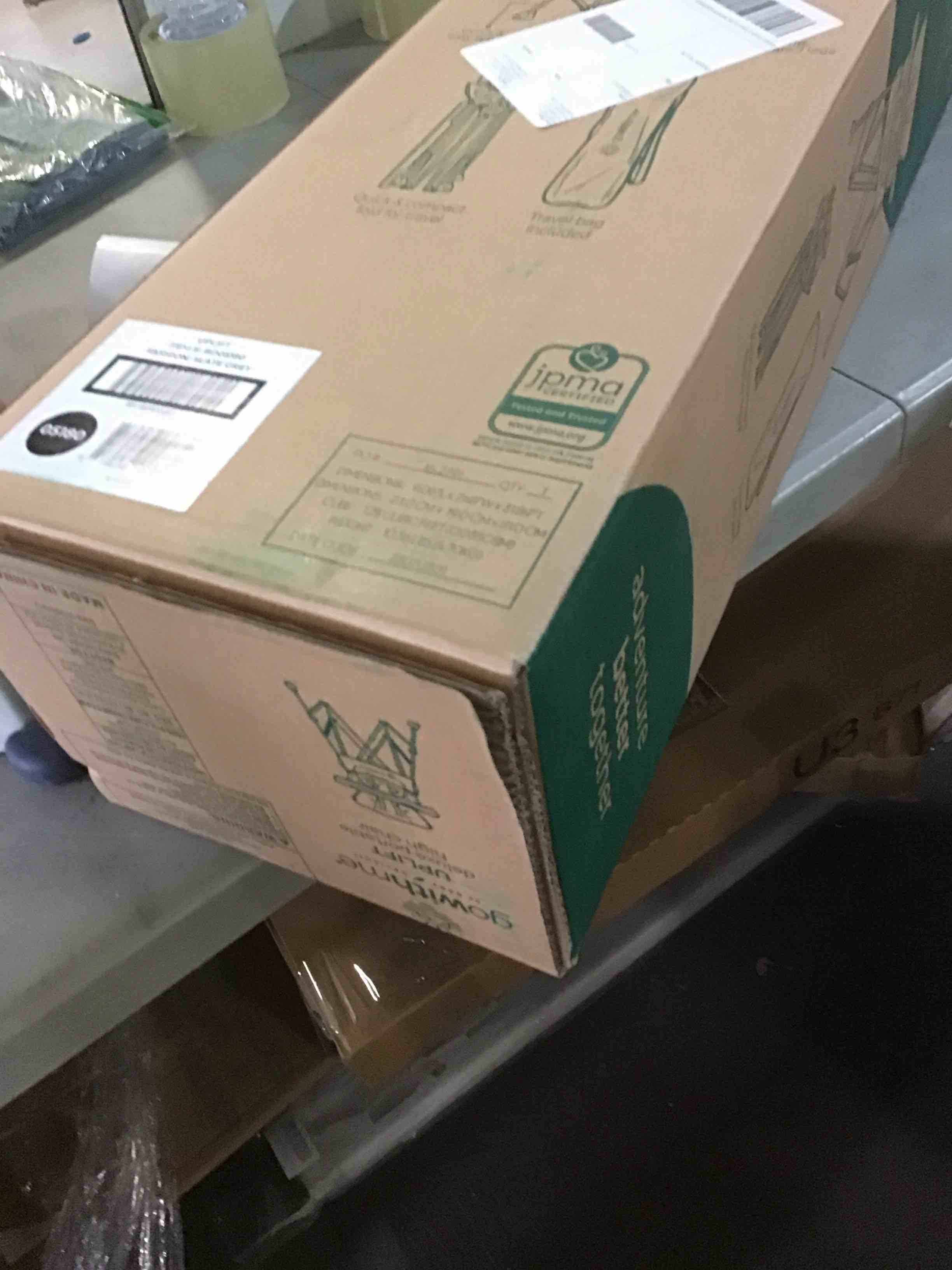 https://s3.amazonaws.com/lotting-images-prod/bidfta/RED5559494_1701190642758.jpeg