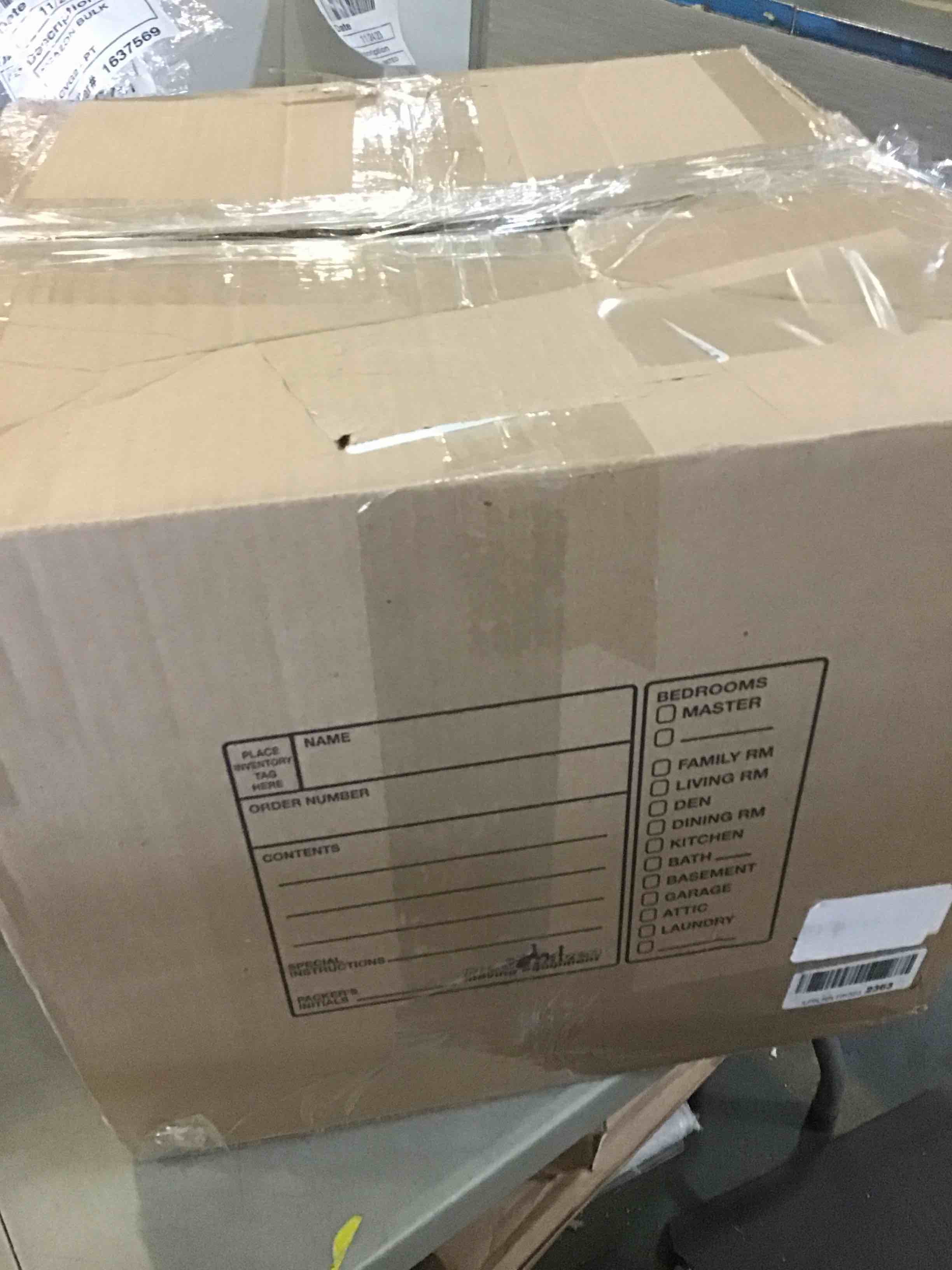 https://s3.amazonaws.com/lotting-images-prod/bidfta/RED5559551_1701200600272.jpeg