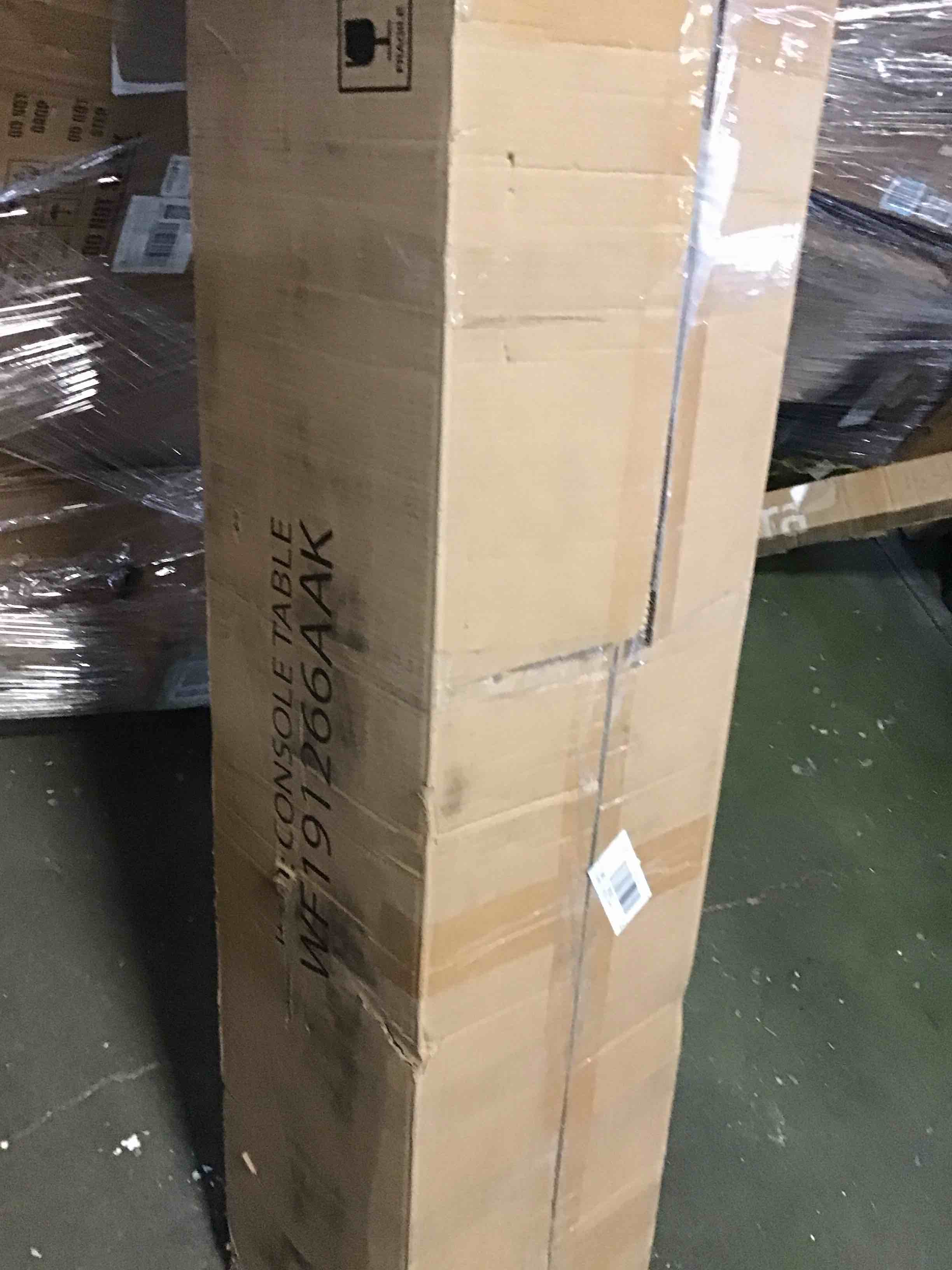 https://s3.amazonaws.com/lotting-images-prod/bidfta/RED5559622_1701266374663.jpeg