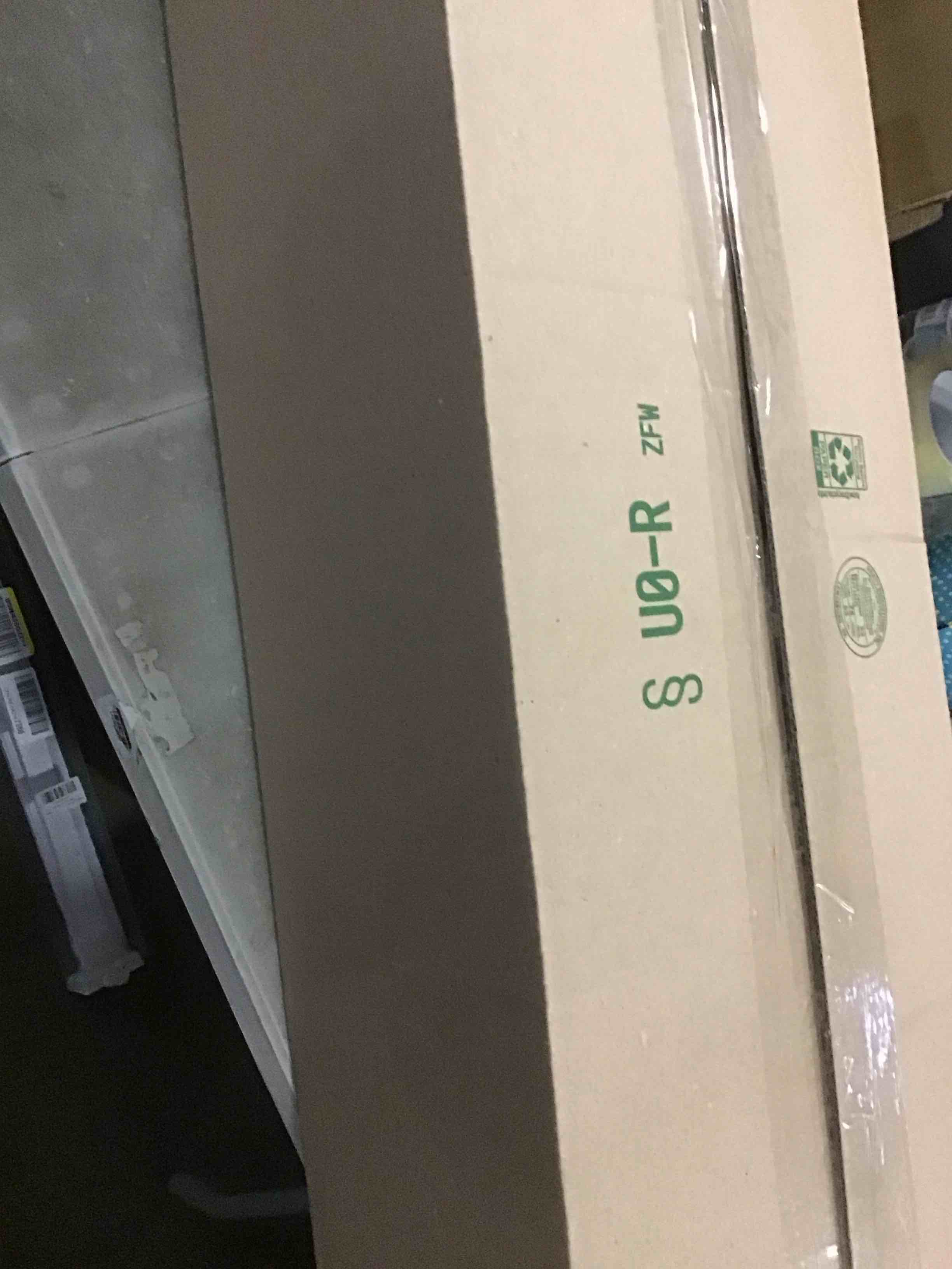 https://s3.amazonaws.com/lotting-images-prod/bidfta/RED5560044_1701441636039.jpeg