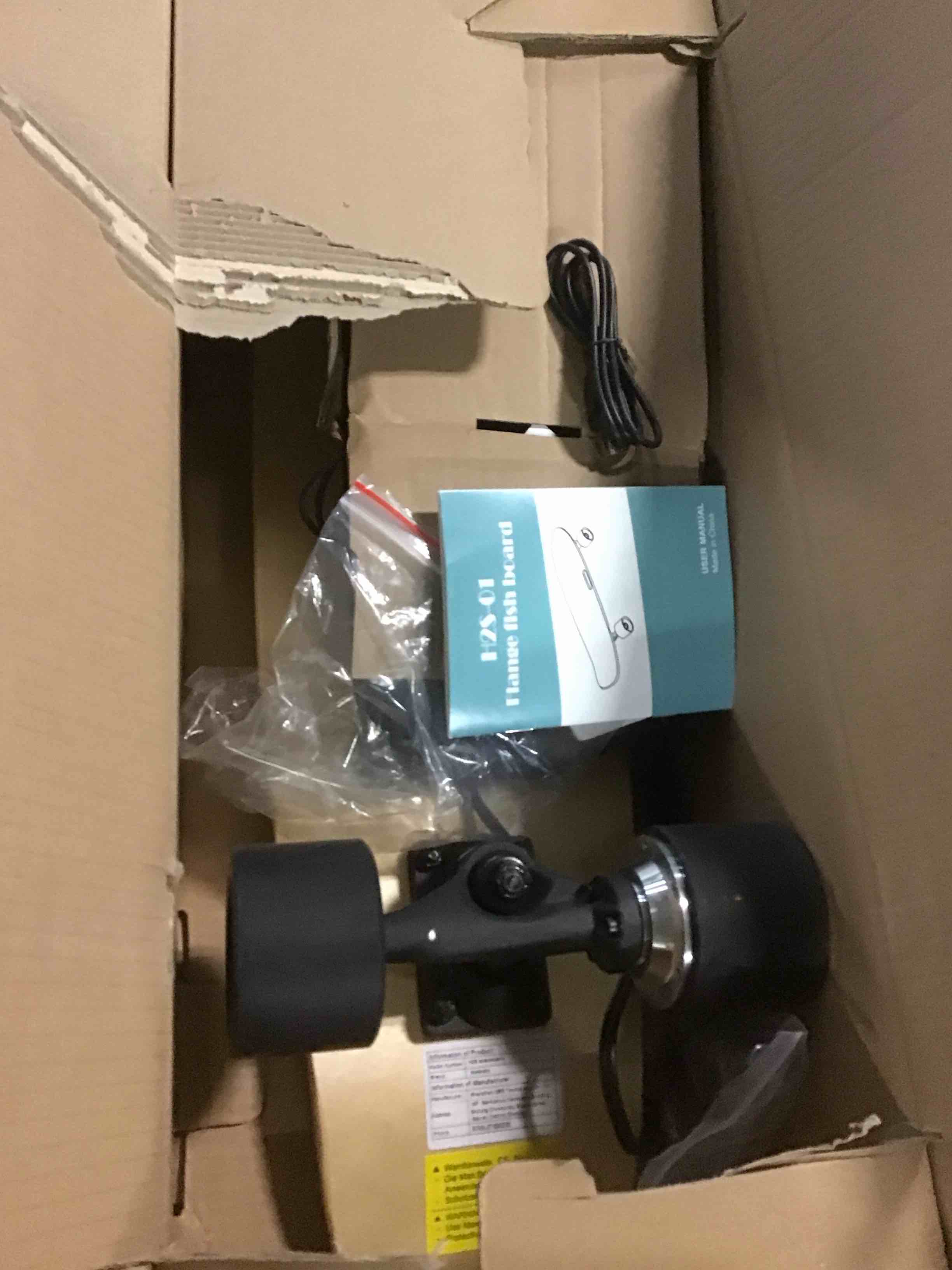 https://s3.amazonaws.com/lotting-images-prod/bidfta/RED5560062_1701444954368.jpeg
