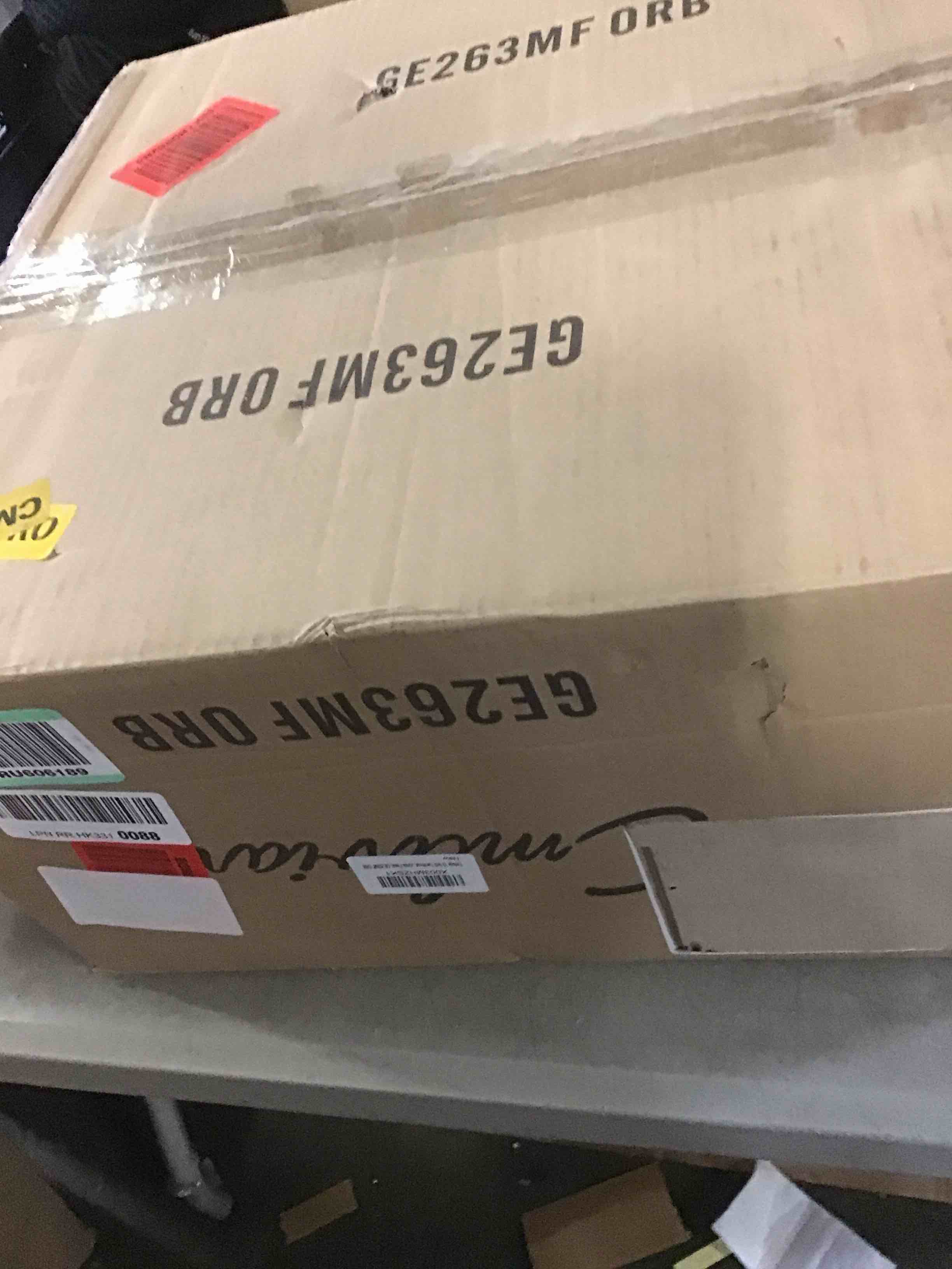https://s3.amazonaws.com/lotting-images-prod/bidfta/RED5560350_1701716547324.jpeg