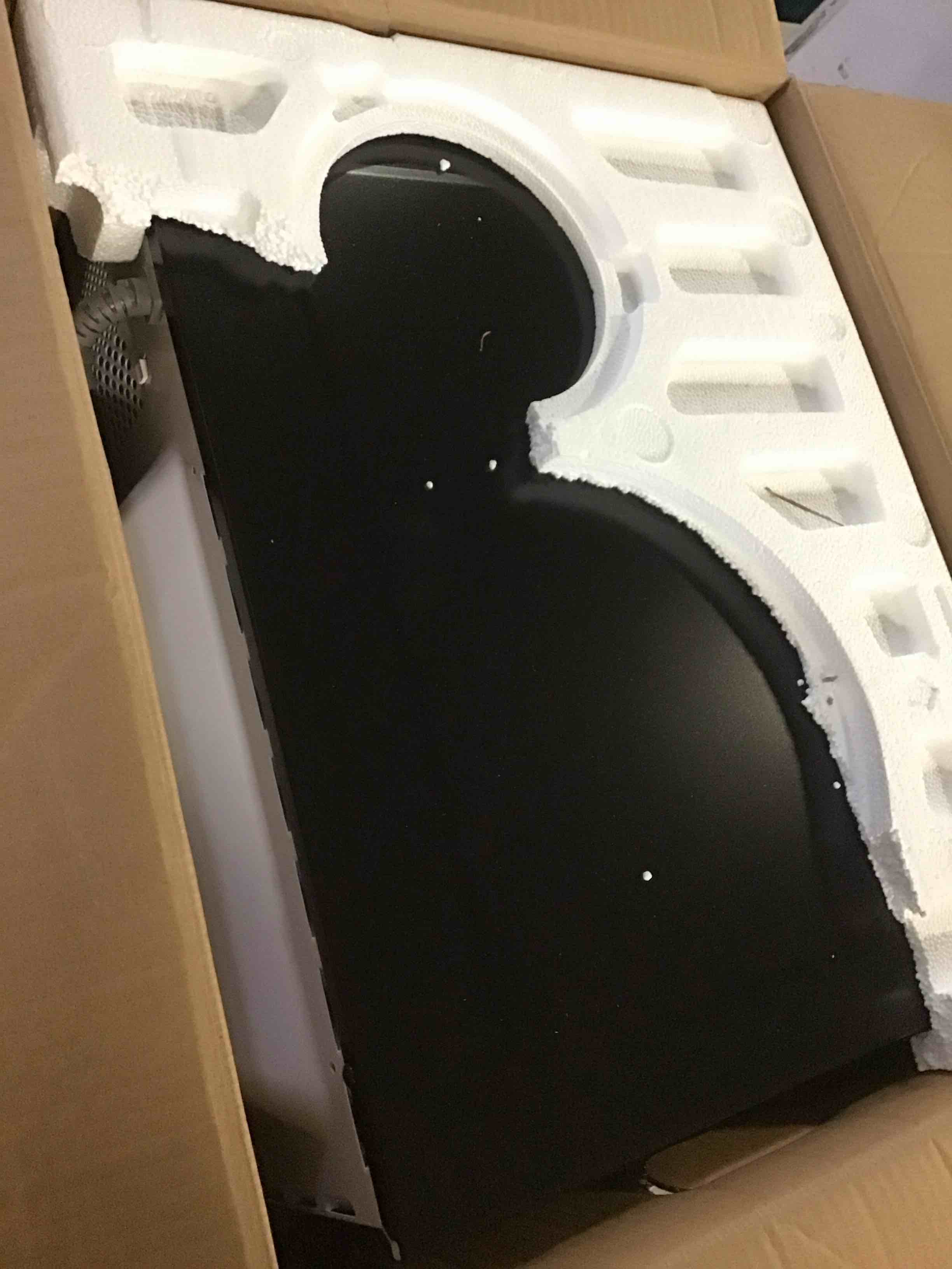 https://s3.amazonaws.com/lotting-images-prod/bidfta/RED5560455_1701789710792.jpeg
