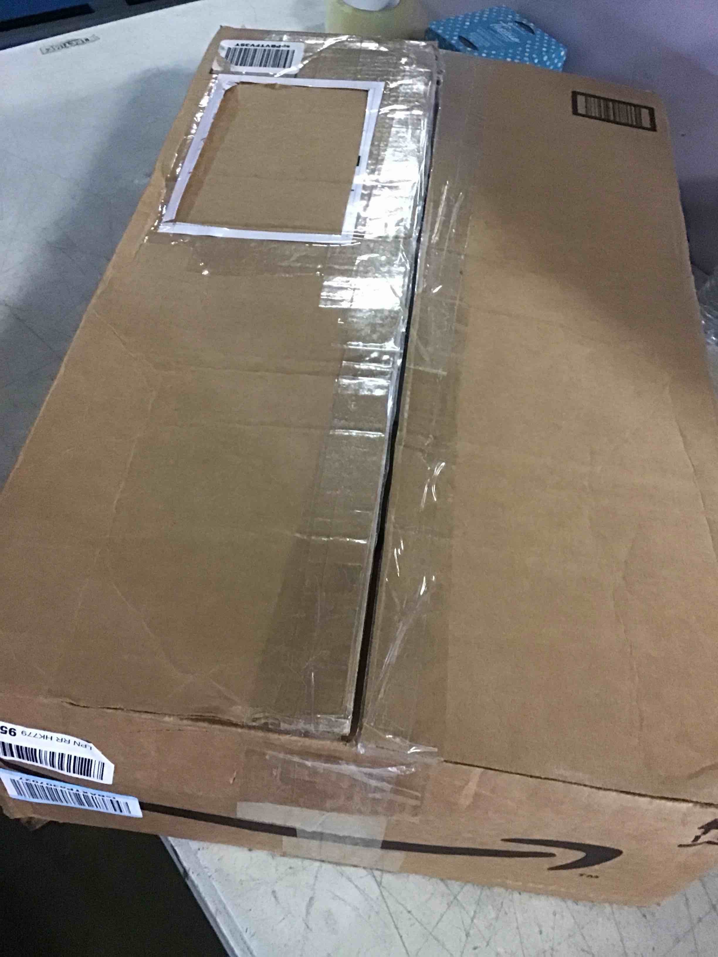 https://s3.amazonaws.com/lotting-images-prod/bidfta/RED5560461_1701790605766.jpeg