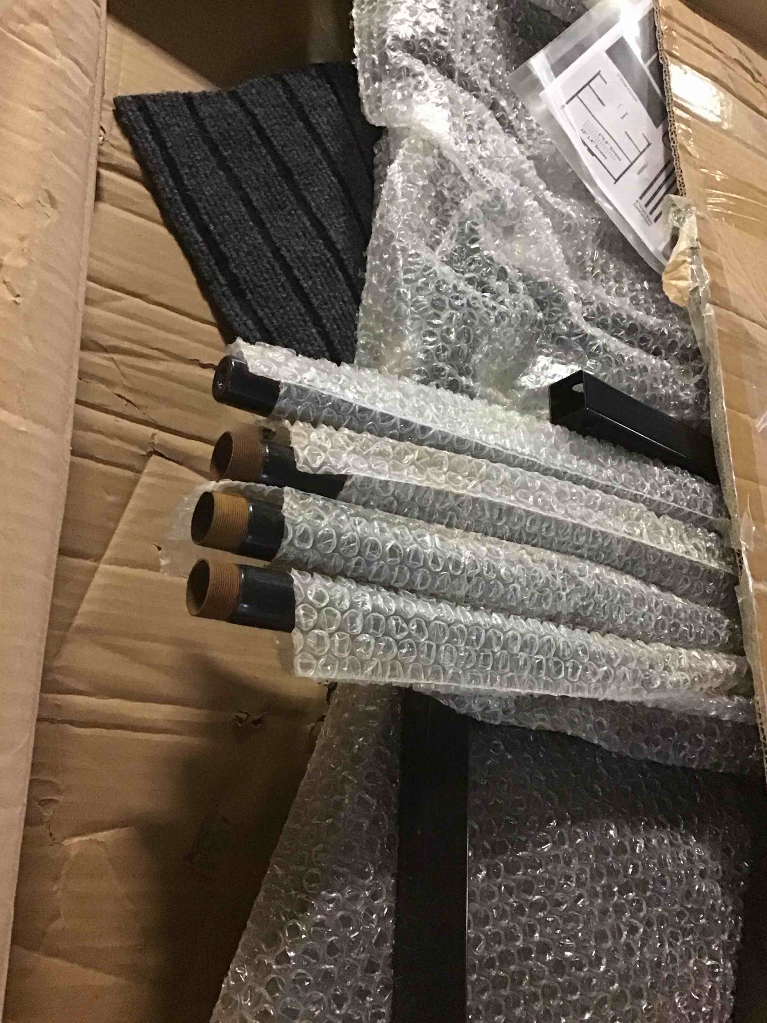https://s3.amazonaws.com/lotting-images-prod/bidfta/RED5560468_1701791886920.jpeg