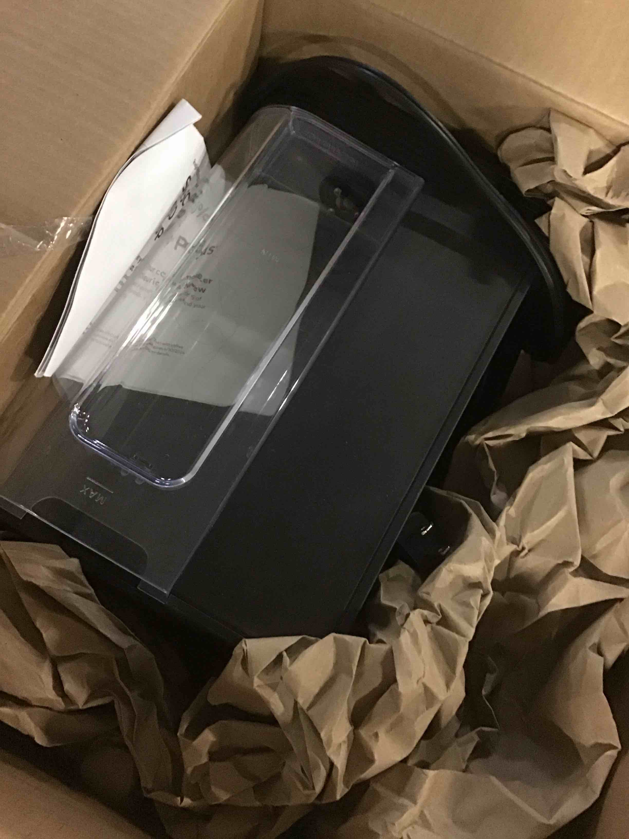 https://s3.amazonaws.com/lotting-images-prod/bidfta/RED5560490_1701794567319.jpeg