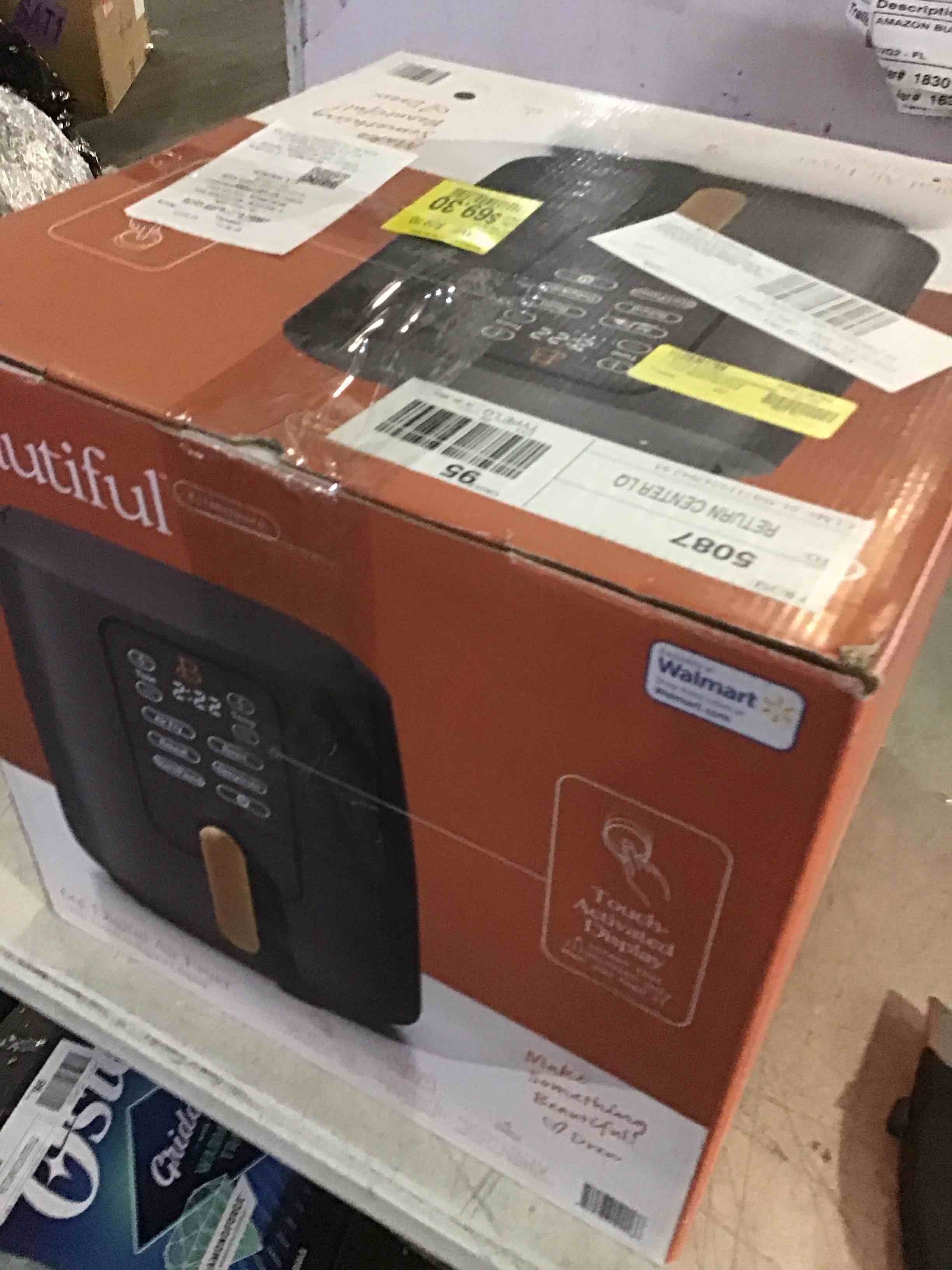 https://s3.amazonaws.com/lotting-images-prod/bidfta/RED5560522_1701800224551.jpeg