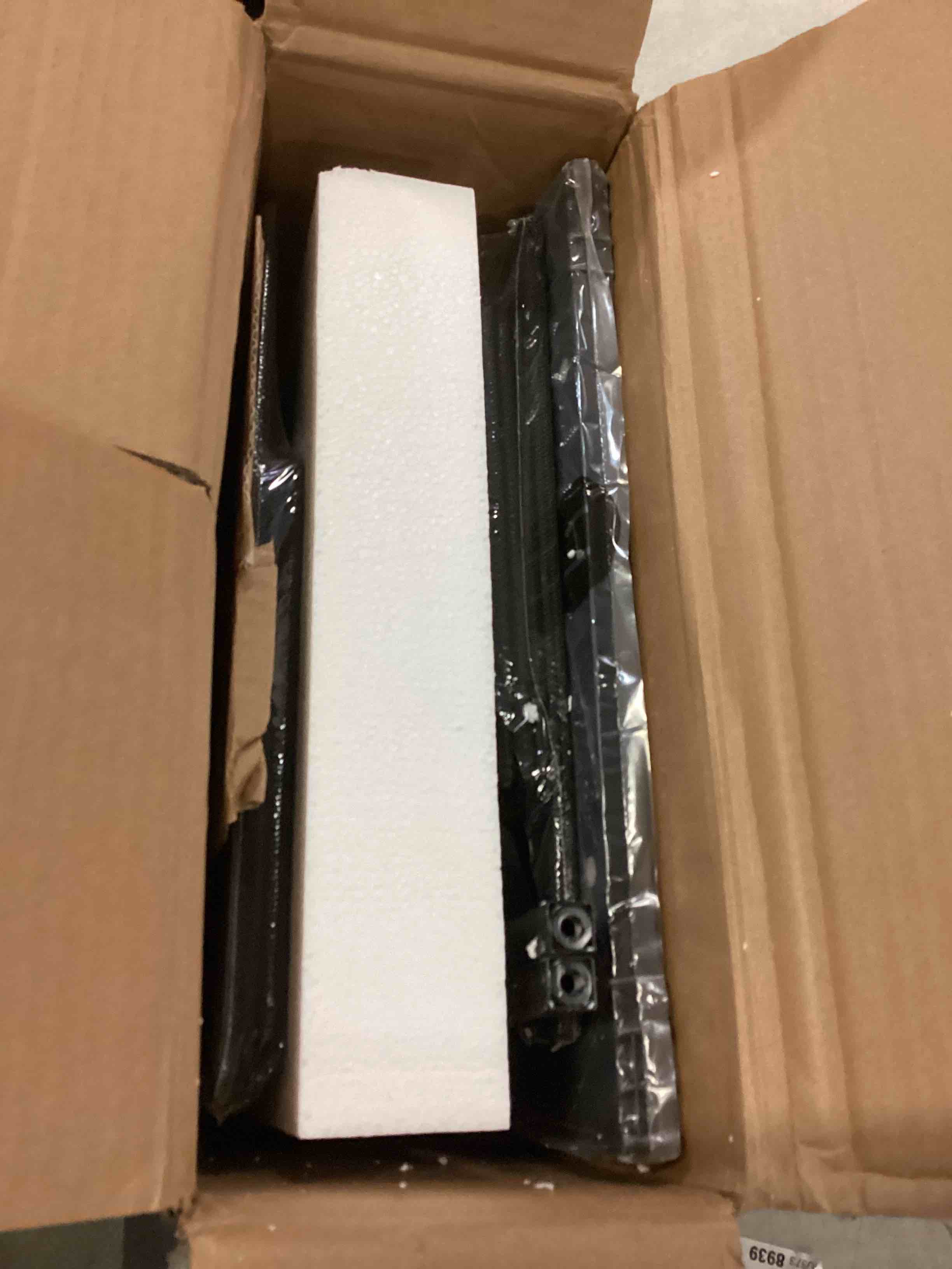 https://s3.amazonaws.com/lotting-images-prod/bidfta/RED5560997_1701789531259.jpeg