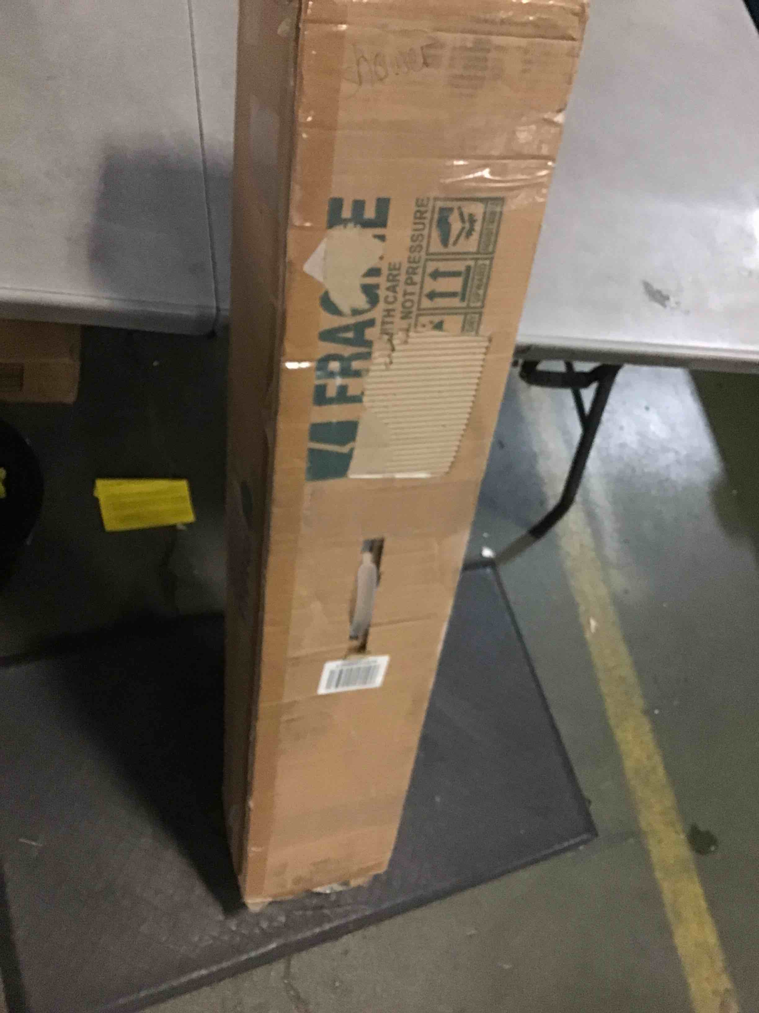 https://s3.amazonaws.com/lotting-images-prod/bidfta/RED5561182_1701873774738.jpeg