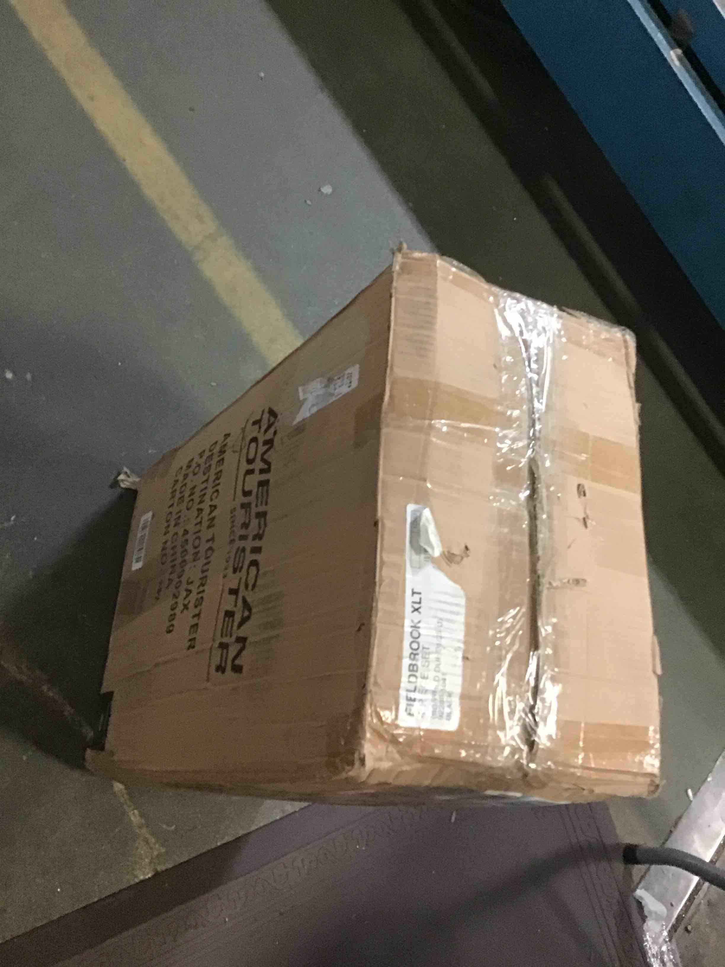 https://s3.amazonaws.com/lotting-images-prod/bidfta/RED5561436_1701973936598.jpeg