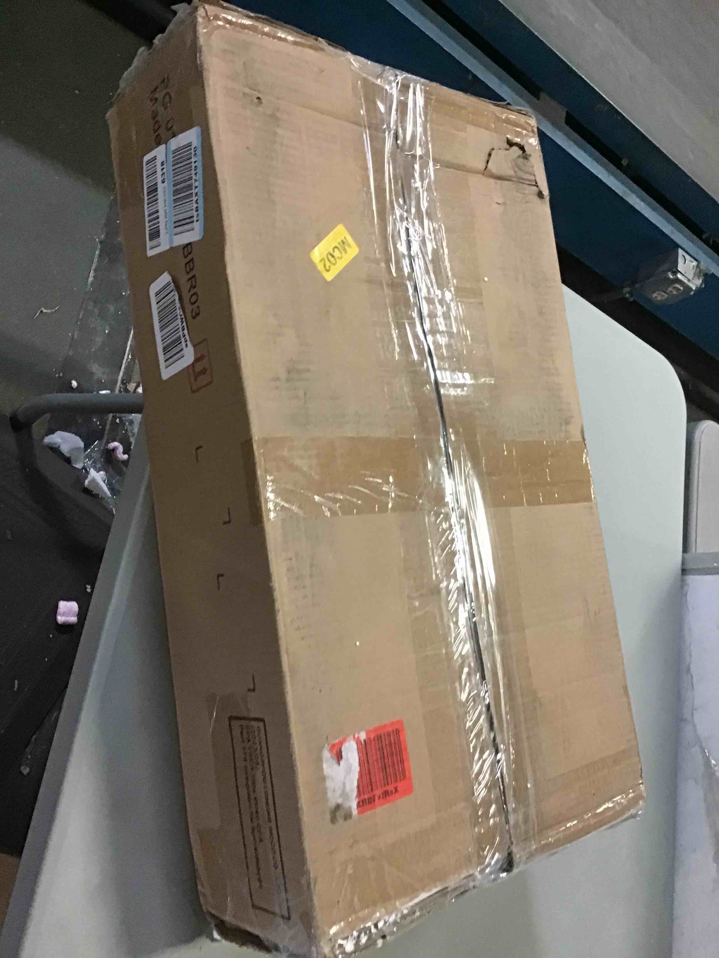 https://s3.amazonaws.com/lotting-images-prod/bidfta/RED5561514_1701982847755.jpeg