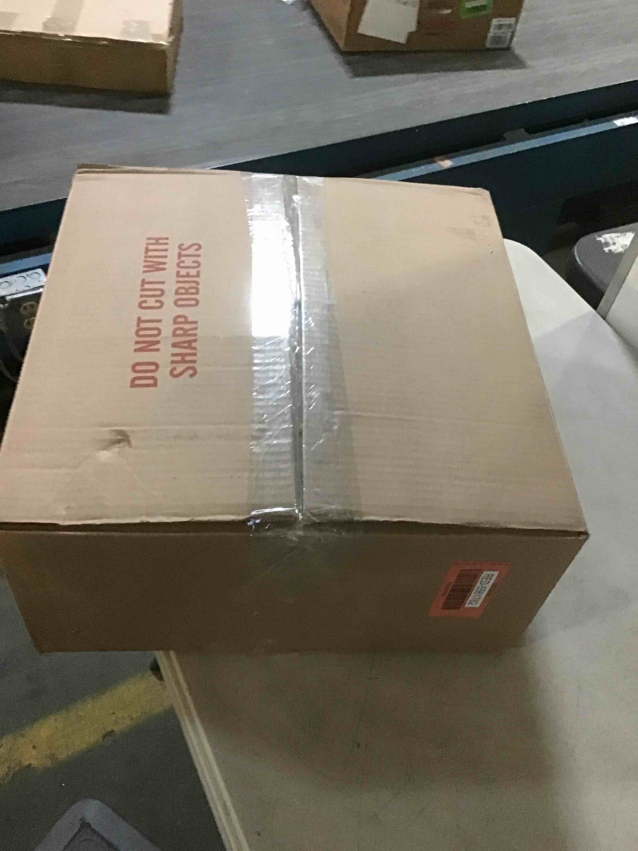 https://s3.amazonaws.com/lotting-images-prod/bidfta/RED5561762_1702300809557.jpeg