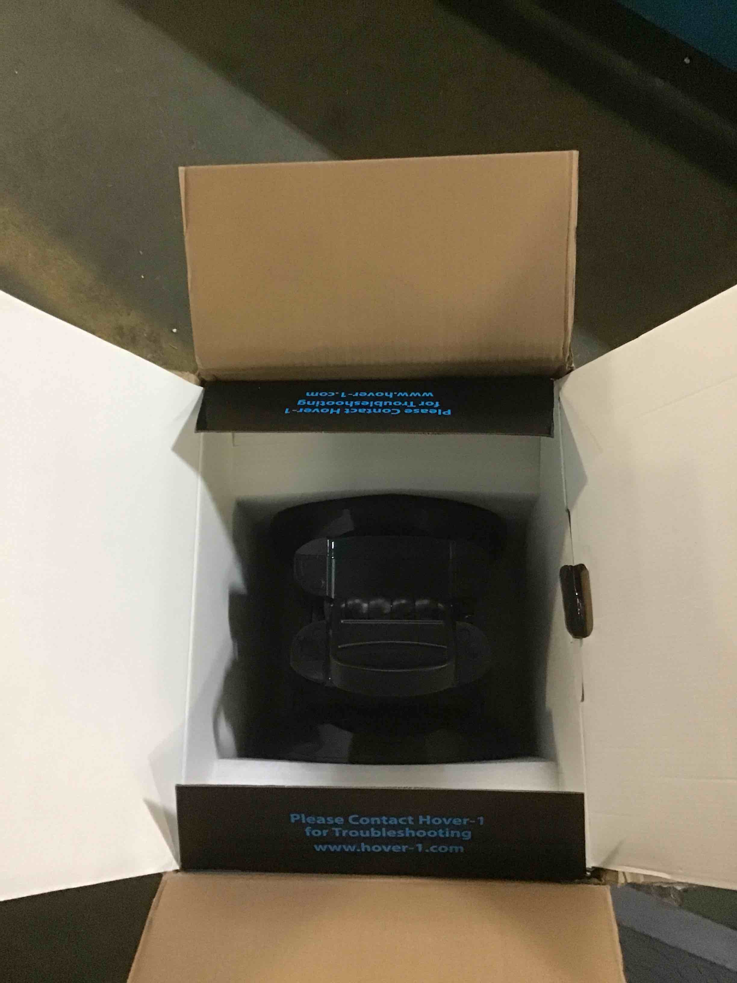 https://s3.amazonaws.com/lotting-images-prod/bidfta/RED5561793_1702304825515.jpeg