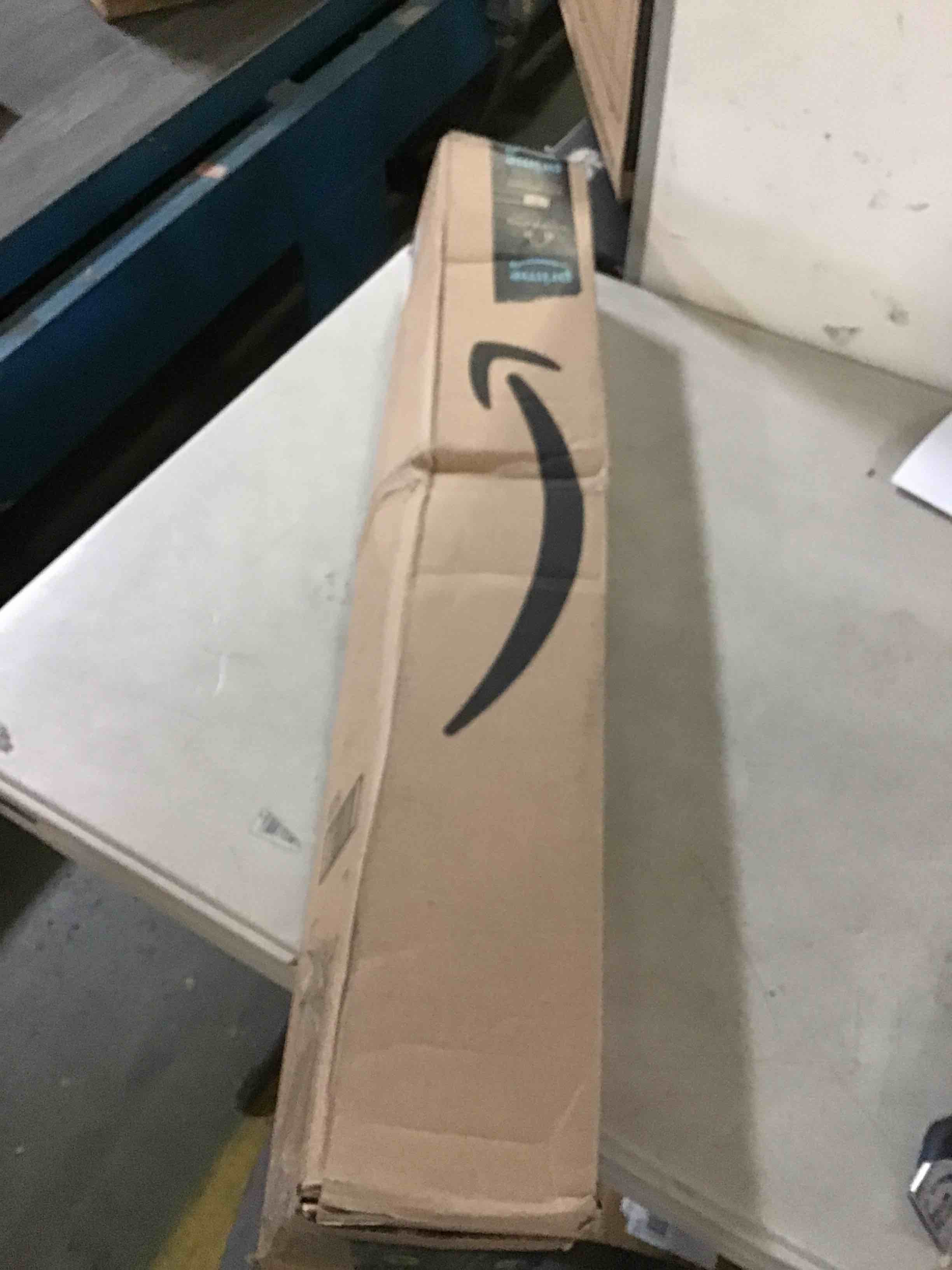 https://s3.amazonaws.com/lotting-images-prod/bidfta/RED5561852_1702318612215.jpeg