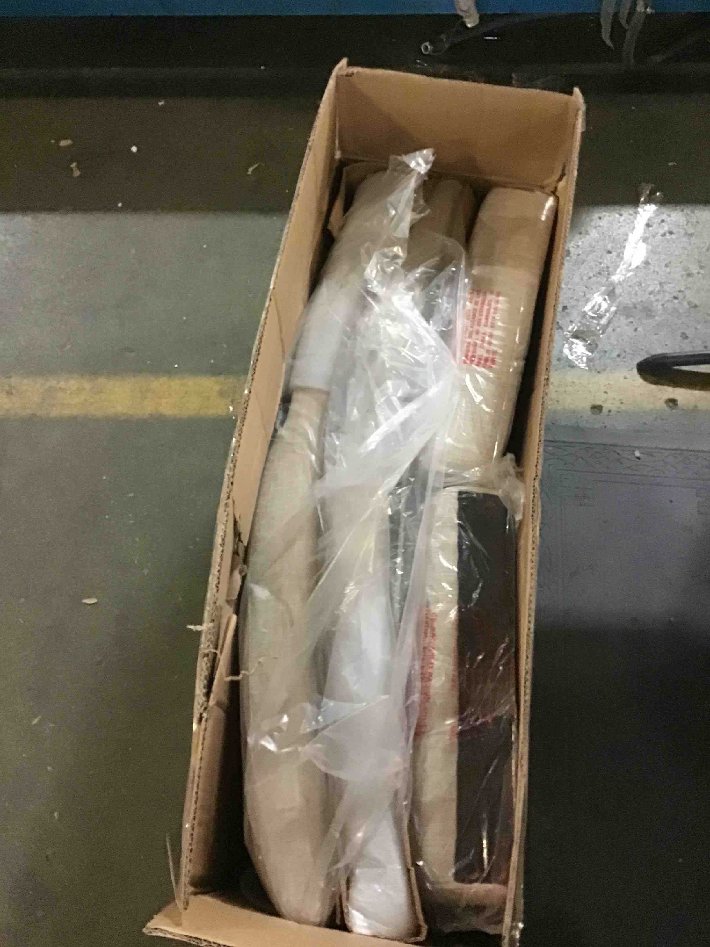 https://s3.amazonaws.com/lotting-images-prod/bidfta/RED5561889_1702322976555.jpeg