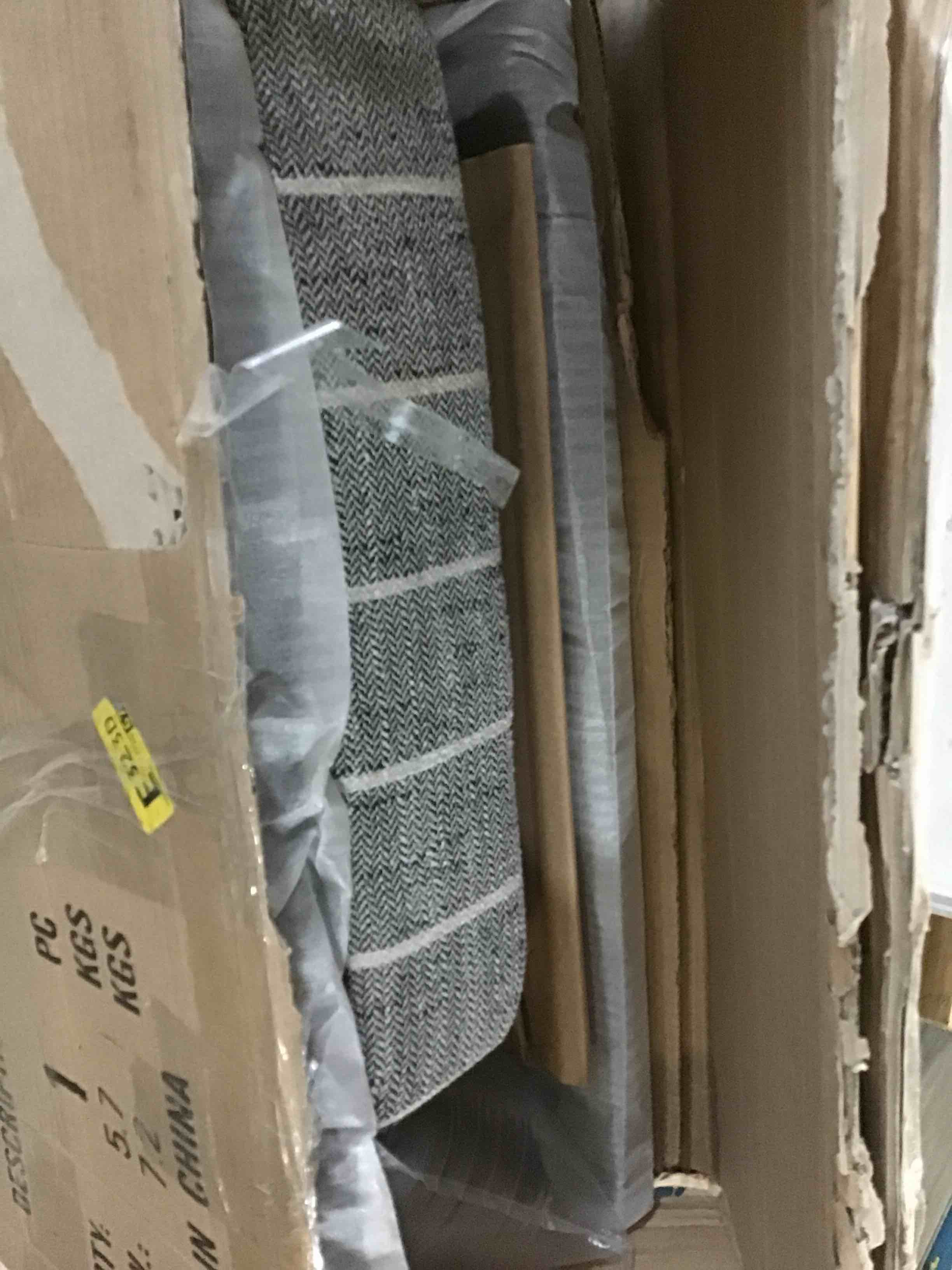 https://s3.amazonaws.com/lotting-images-prod/bidfta/RED5561974_1702391218961.jpeg