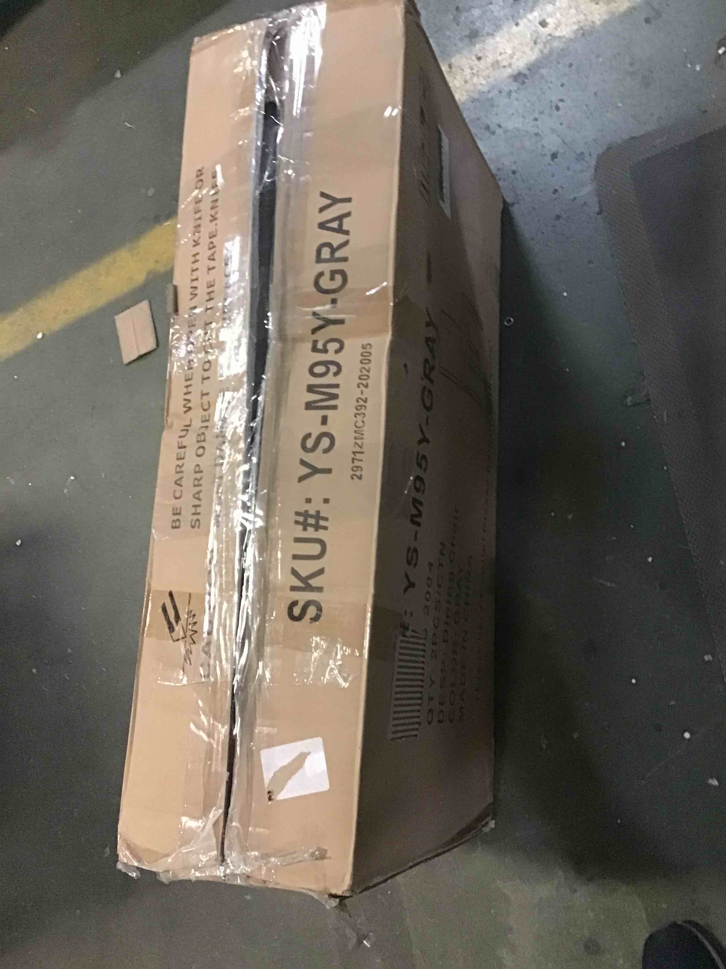 https://s3.amazonaws.com/lotting-images-prod/bidfta/RED5562205_1702483817518.jpeg